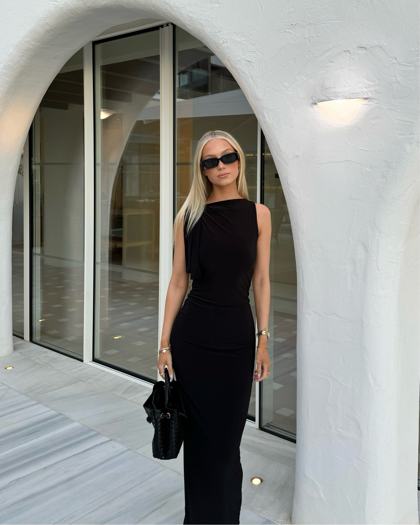 the perfect black dress 

i have the dress in size uk4 🤍