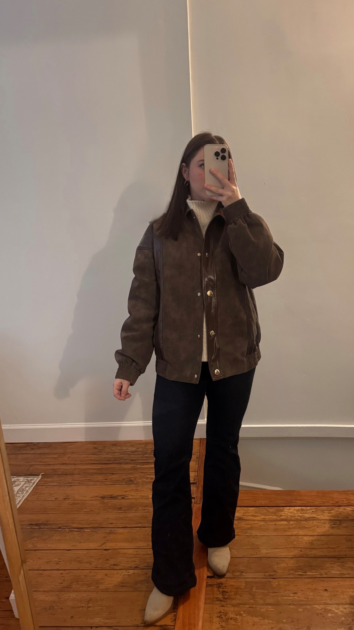 date night outfits

sweater: old from h&m
jacket: the frolic (rented from nuuly)
jeans: @levi from @amazonfindsandfashion 
boots: @Steve Madden US

#LTKPetite #LTKootd