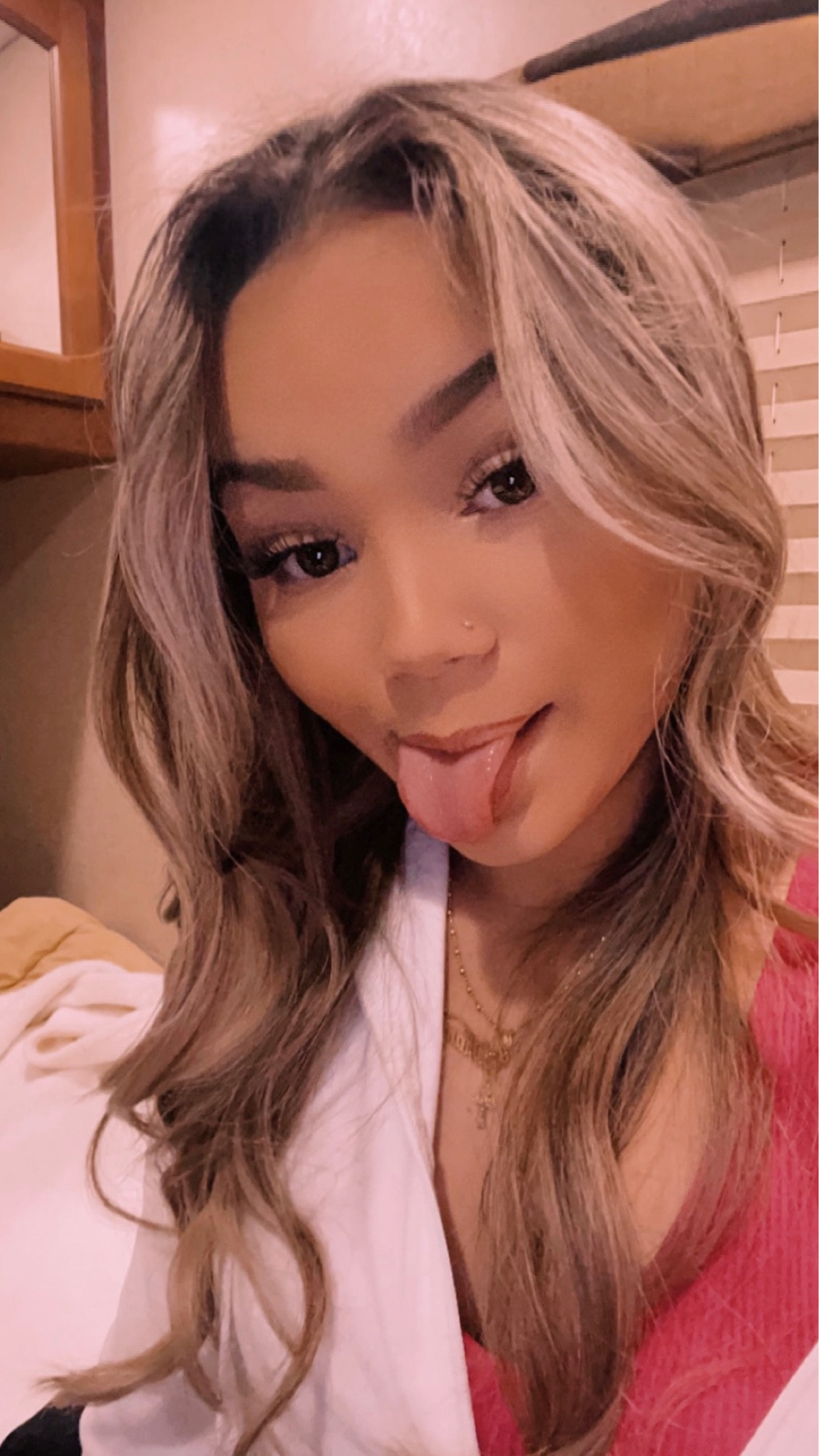 Hot Pink crop top & white zip up 💘
garage clothing. princess polly. hot pink stella cropped tank top. white zip up hoodie.

#LTKunder100 #LTKsalealert #LTKstyletip