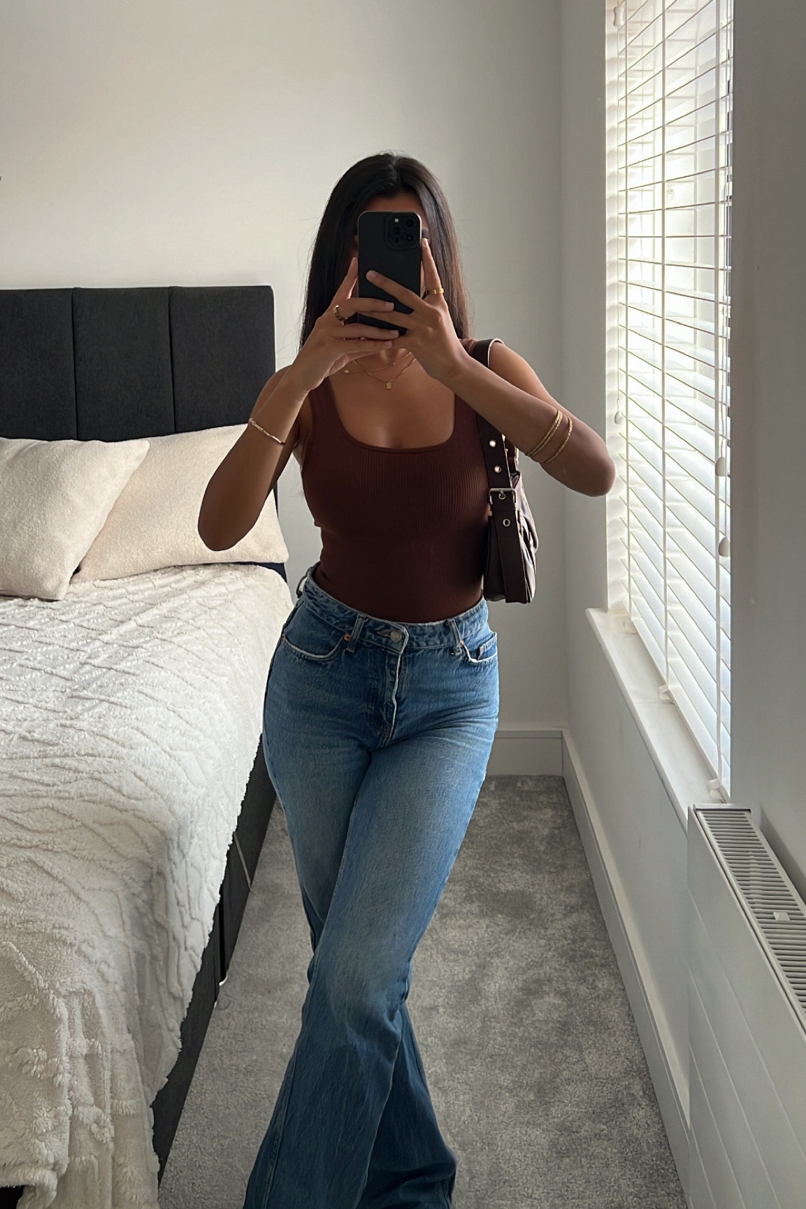 Bodysuit- MOOSLOVER
Jeans- TOPSHOP

#LTKautumn #LTKpartywear #LTKuk
