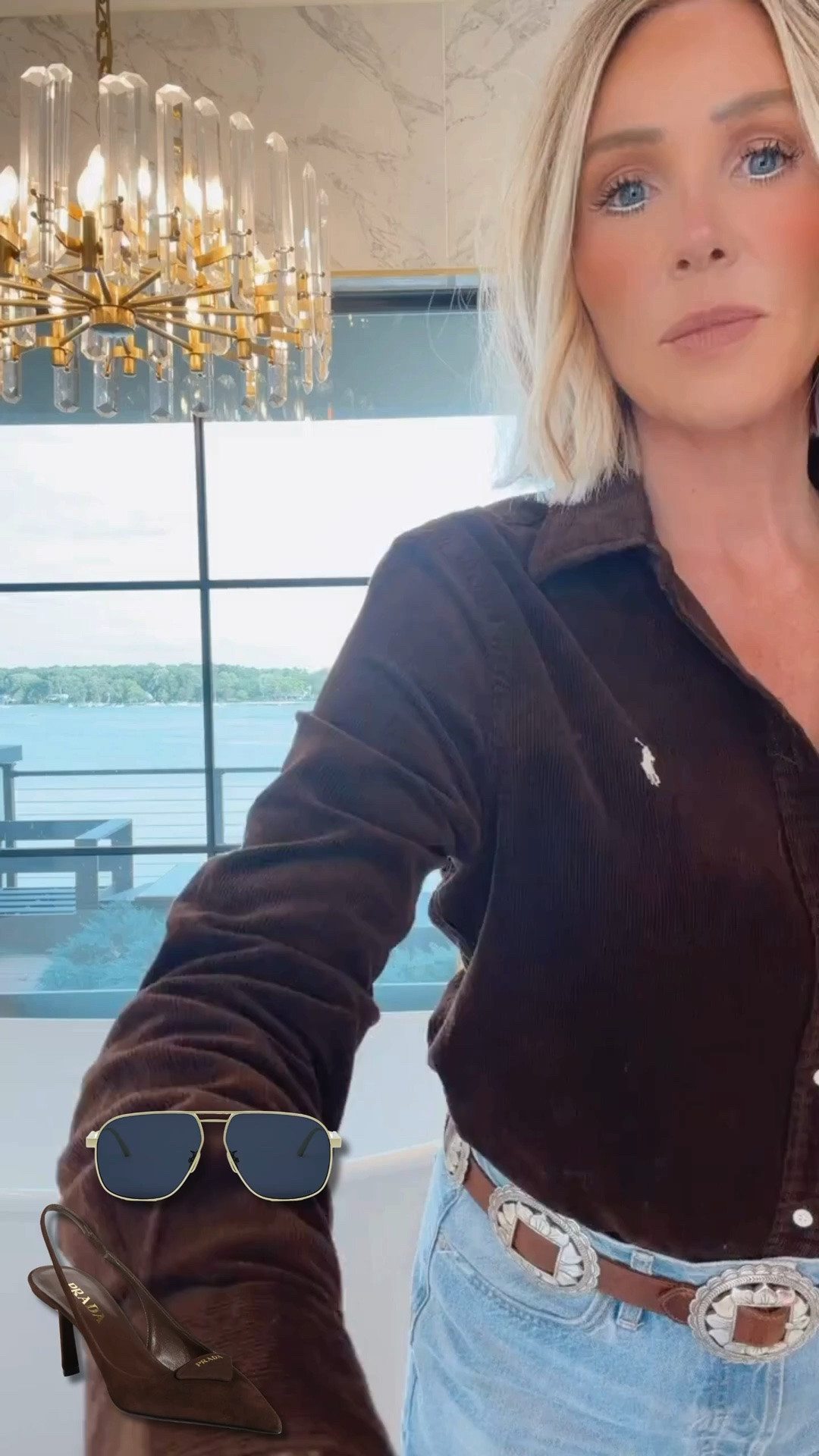 This corduroy button-down is such a good fall staple 🤎🍂 Would be so chic layered under a vest or a nice coat! 🤌

#LTKSeasonal #LTKootd #LTKdayinmylife