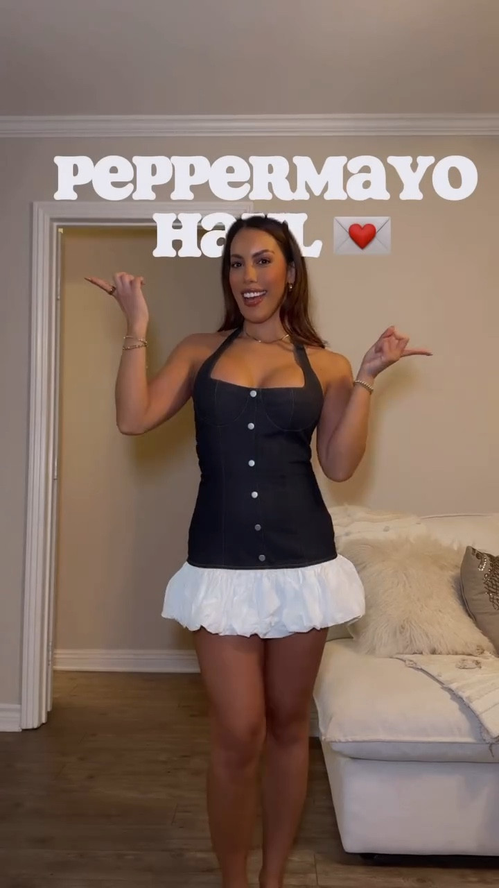 Suspect has been shopping for herself instead of buying gifts for everyone else 🕵👀🛍️ @peppermayo #peppermayo #peppermayohaul 

#tryonhaul #fashionstyle #fashionhaul #ootd #fashioninspo