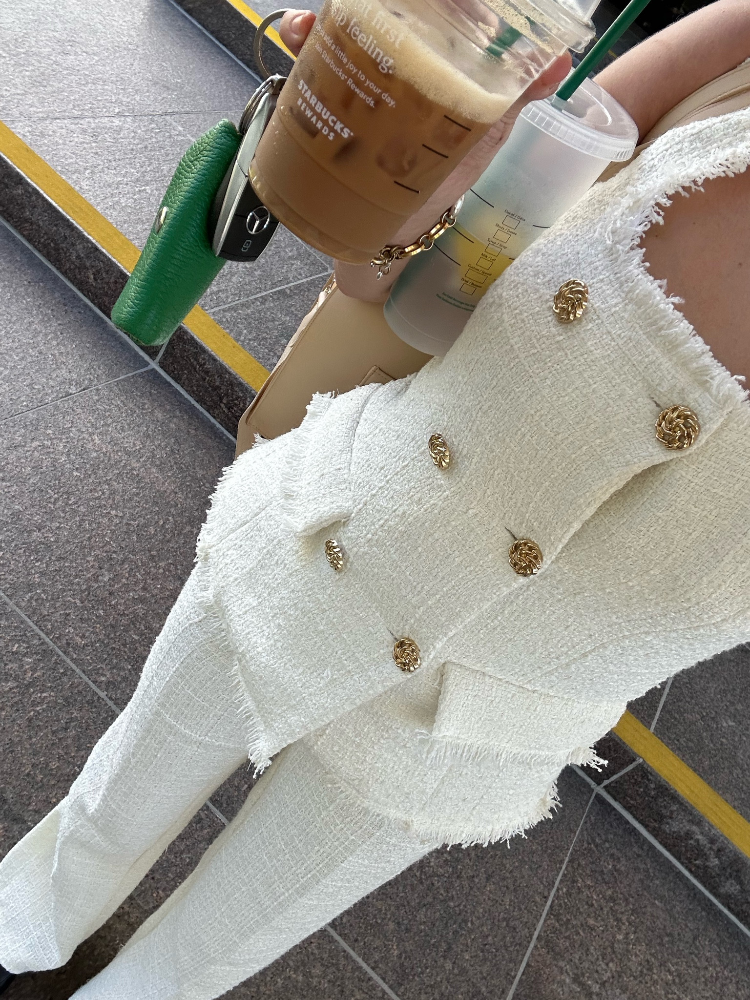 Shop similar styles!

#LTKstyletip #LTKworkwear #LTKunder100