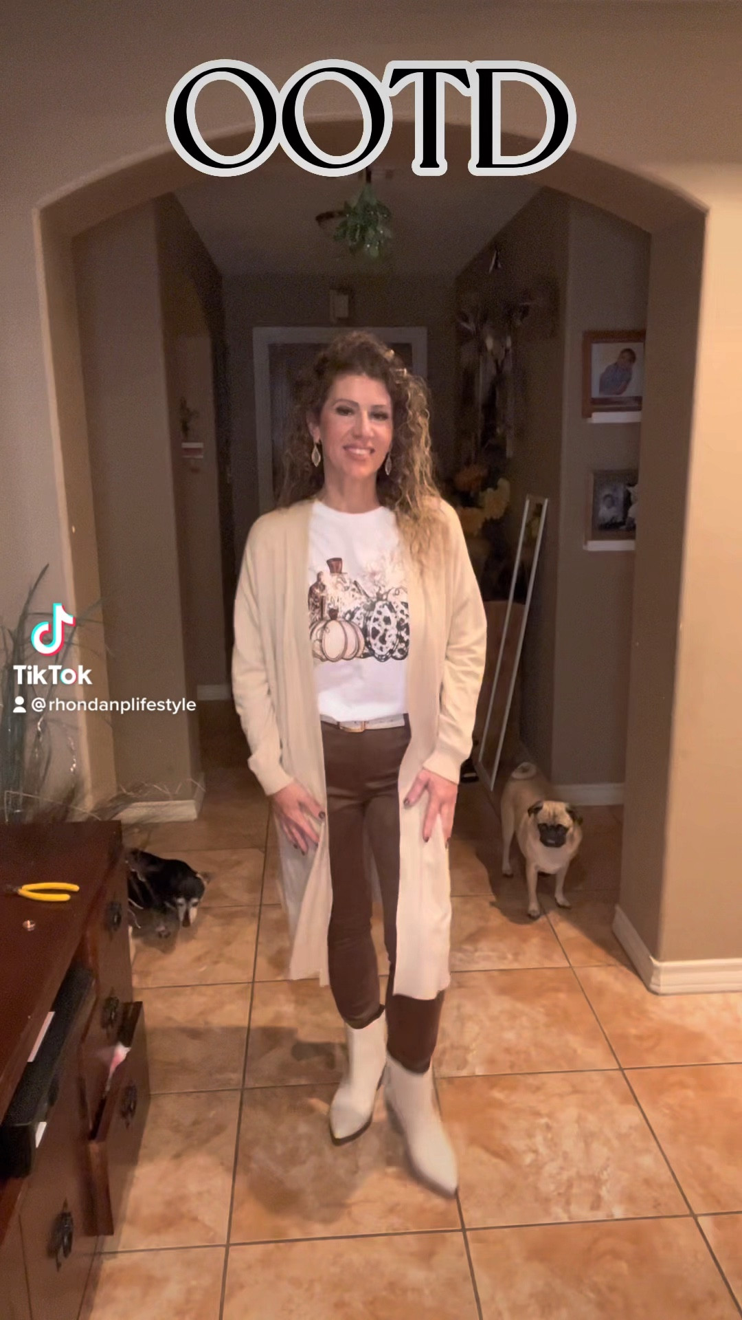 Cute for Fall. T-shirt from @The Infinity Boutique

https://theinfinityboutiquebykait.com/?ref=hqtZag6F


Use code RHONDAKAYEMUNOZ to save! 

#LTKbeauty #LTKworkwear #LTKstyletip