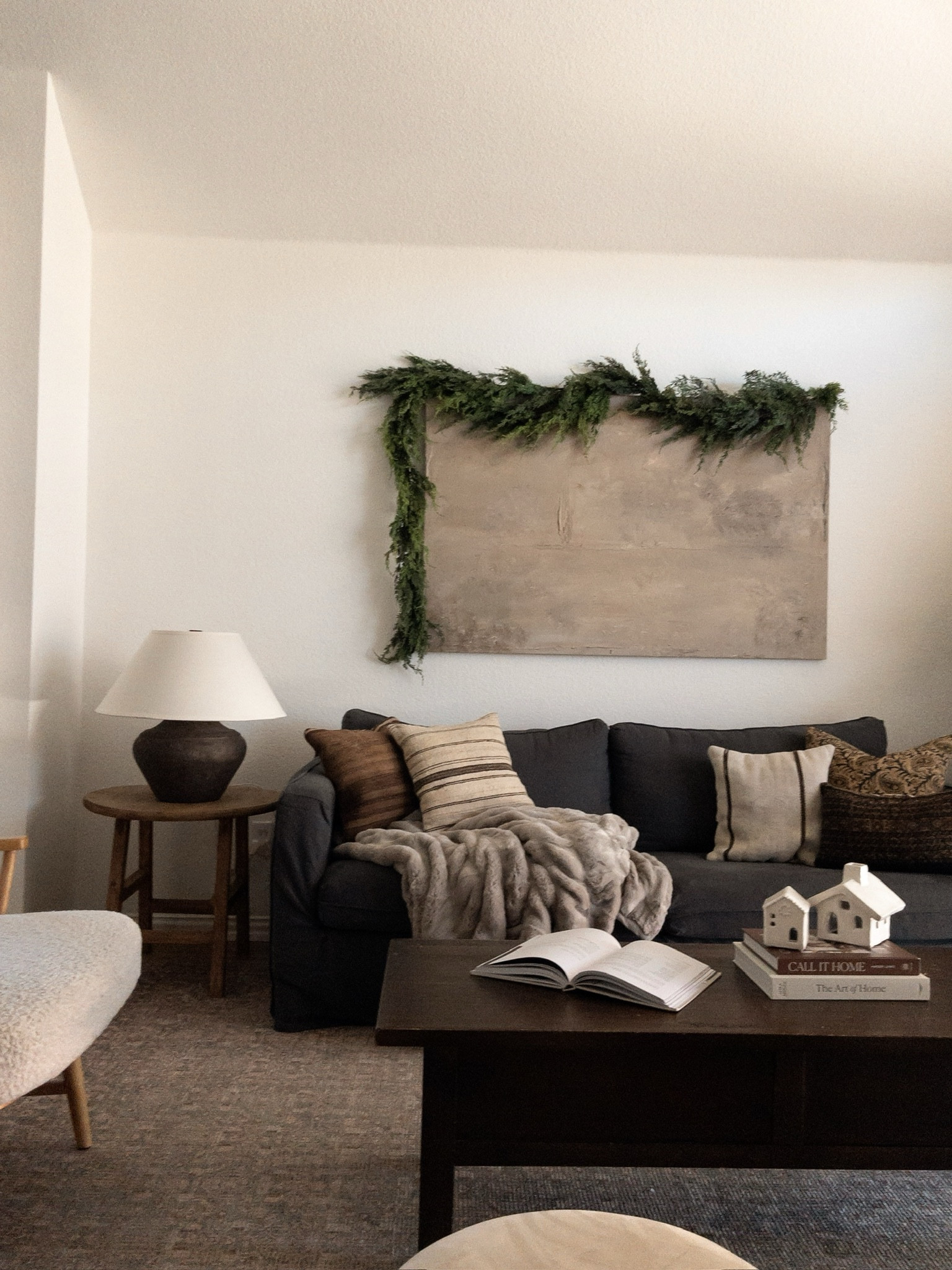 Christmas front room inspo!

living room inspo, christmas living room, cozy christmas, christmas pillows

#LTKStyleTip #LTKSeasonal #LTKHoliday