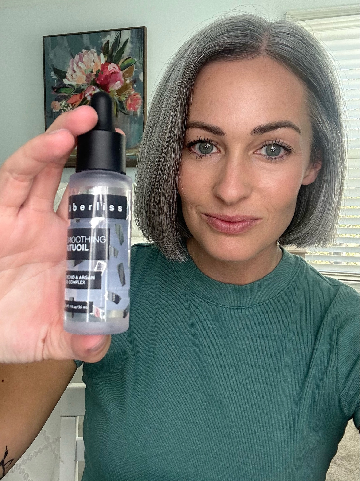 LOVE everything Uberliss for my hair! The rituoil is perfect for finishing off a look and adding some extra shine! Linking all my favorites! 💜