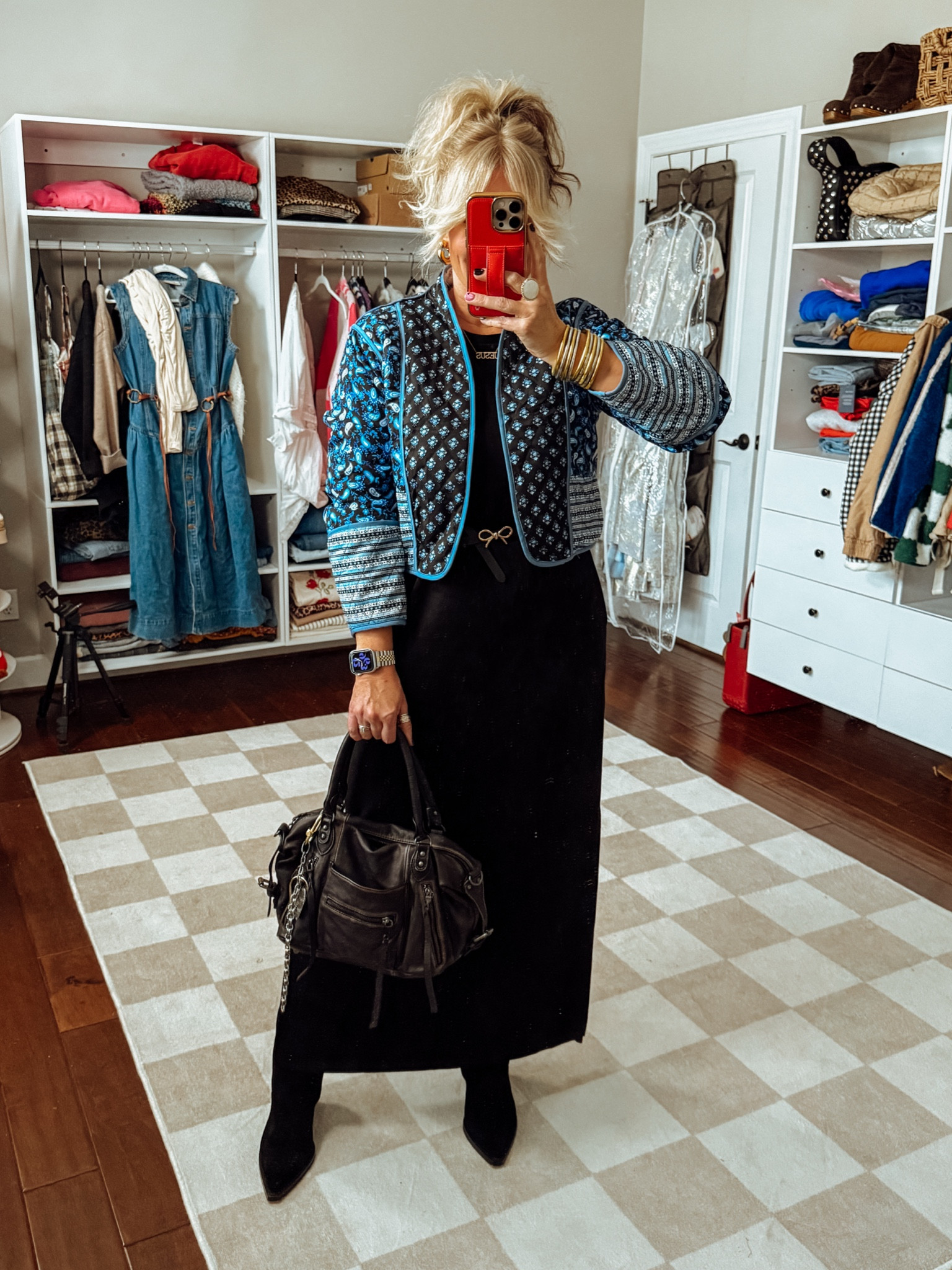 My Sunday fit! This dress is so GOOD! It’s soft, comfy, and very versatile! Also this quilted jacket is so fun with it being reversible! 
Dress - M
Belt - M
Quilted jacket - M
Boots - true to size 


#LTKMostLoved #LTKStyleTip #LTKOver40