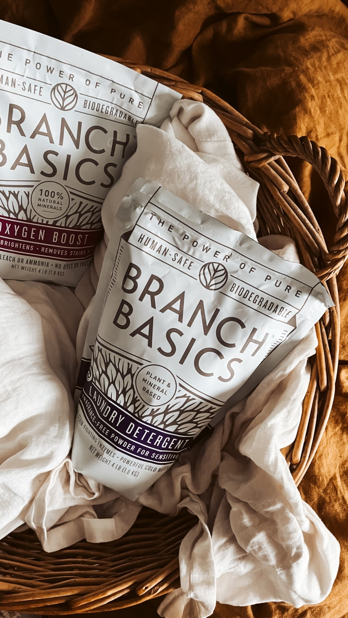 Laundry day + I’m finally giving Branch Basics a try. I’ve been trying to find the perfect natural and non-toxic laundry soap for years and haven’t quite found the right one so 🤞🏼 



#LTKHome #LTKFindsUnder50