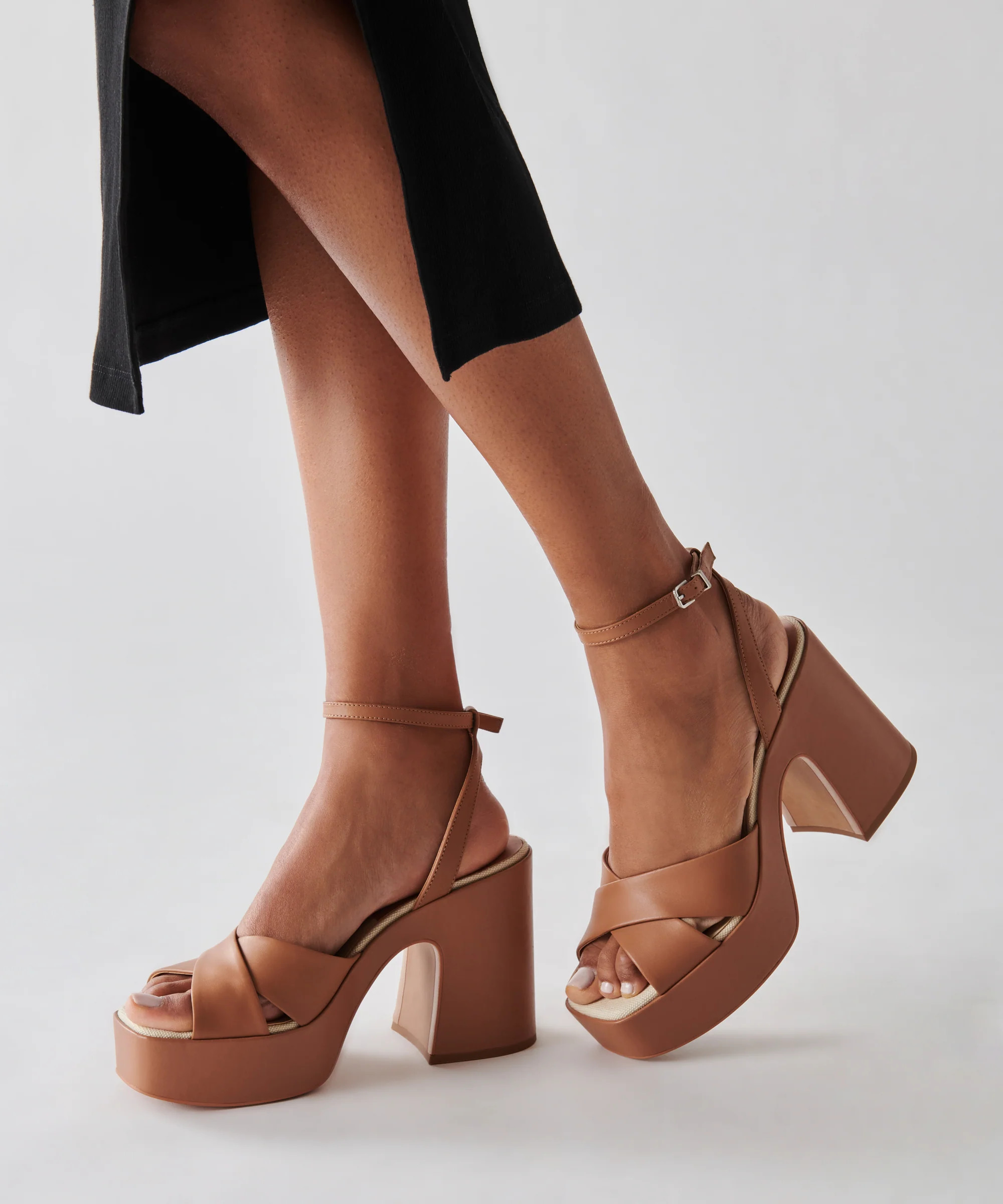 WESSI HEELS CARAMEL LEATHER | DolceVita.com