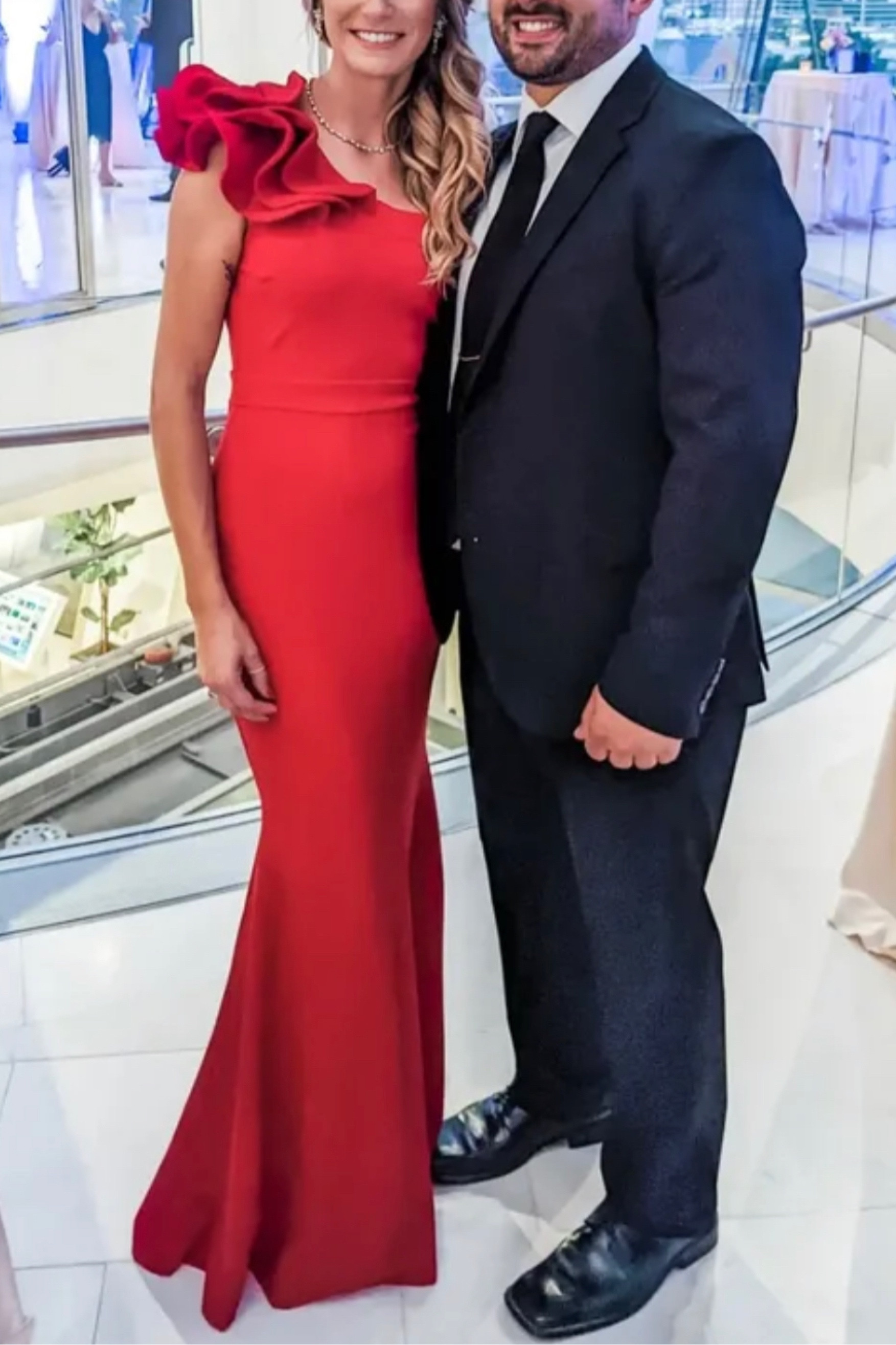 This formal one shoulder dress with a bow is stunningstunning

#LTKunder100 #LTKwedding