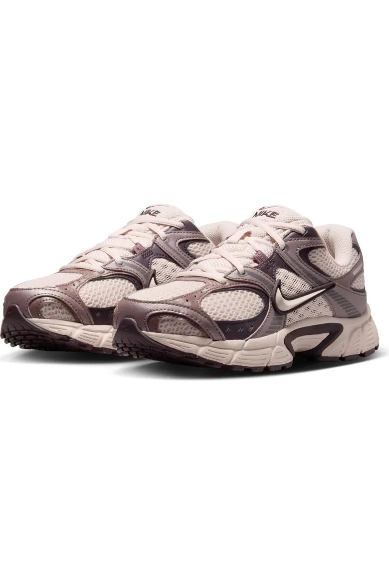 Nike V5 Runner Sneaker (Women) | Nordstromrack | Nordstrom Rack