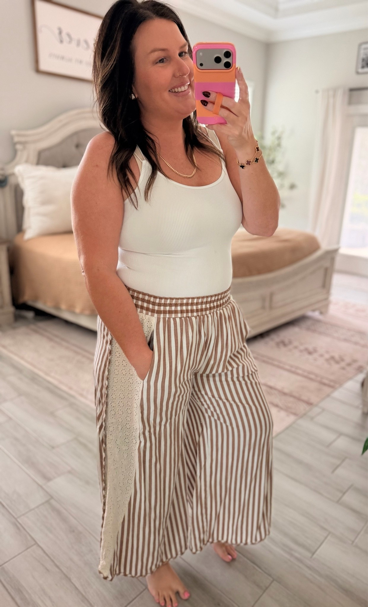 Obsessed with these pants! 😍 if you don’t grab a pair, you are missing out!

#LTKMidsize #LTKgrwm #LTKootd