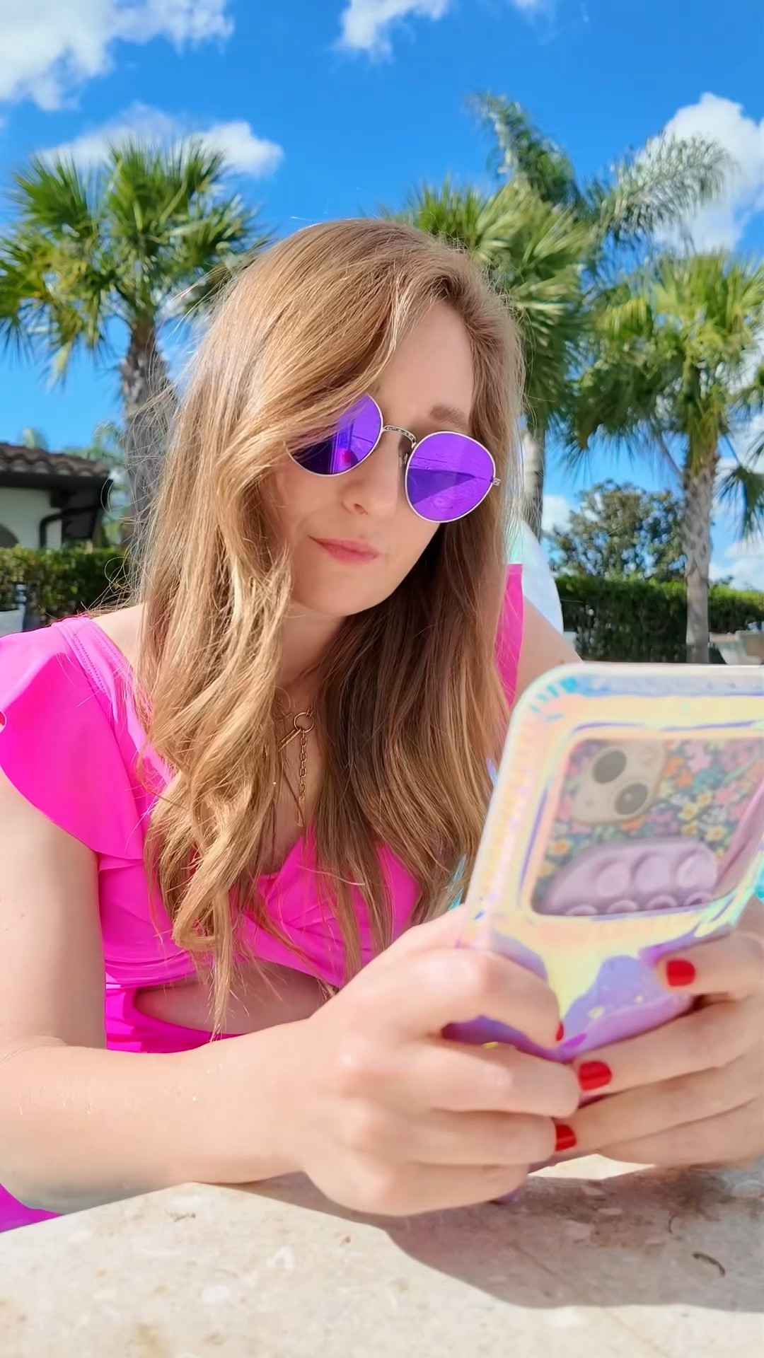 spring and summer must have - floating waterproof phone case for beach and pool

#LTKSeasonal #LTKActive #LTKFindsUnder50