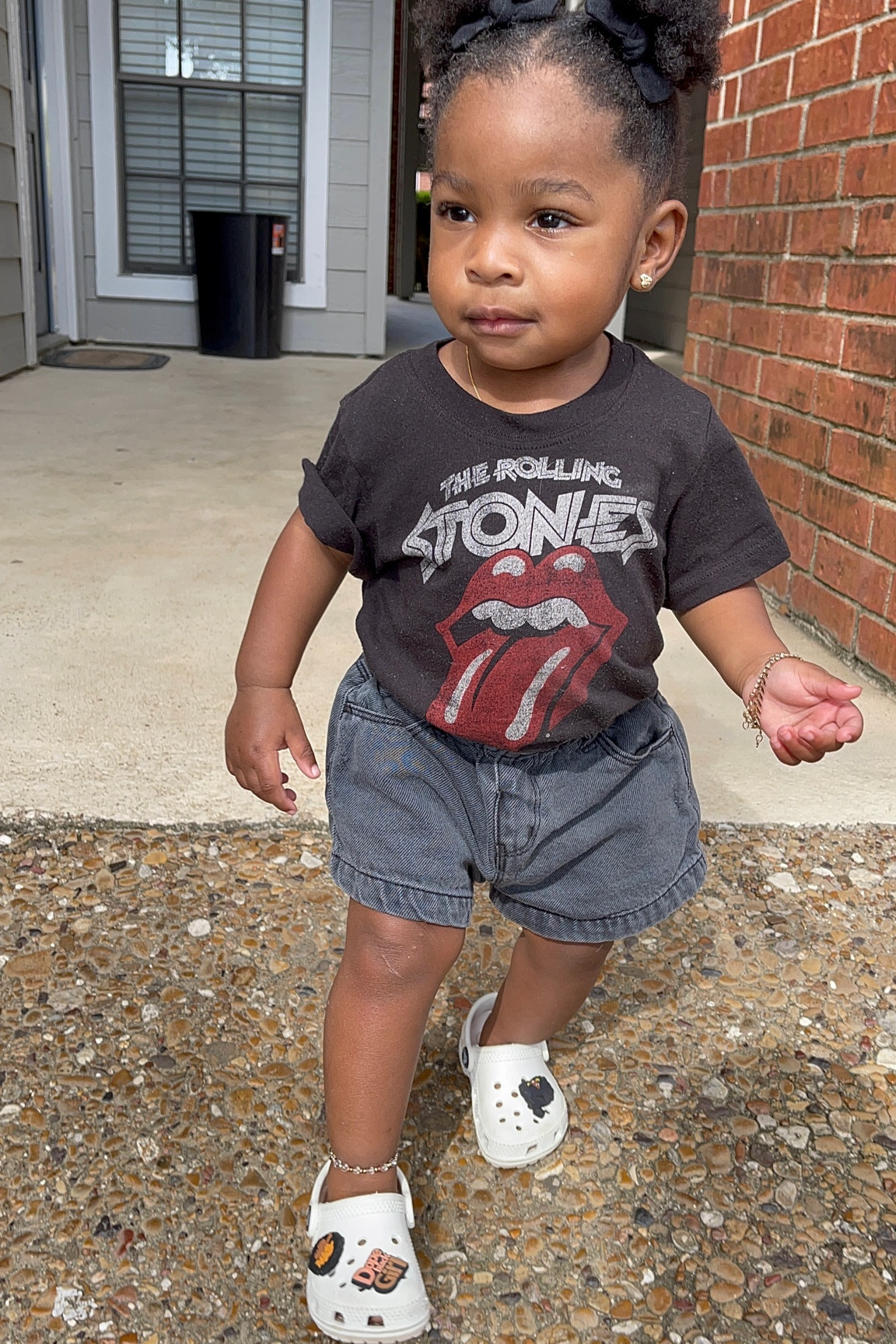 My little rockstar.


Toddler girl fashion, spring outfit, spring clothes, crocs, target kids 

#LTKkids #LTKfamily #LTKbaby