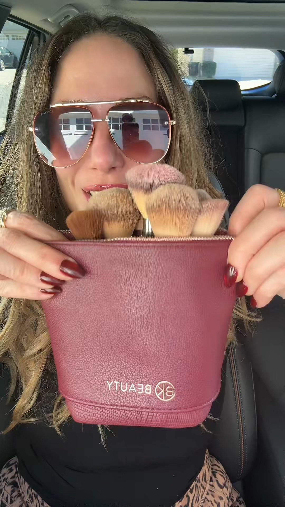 Stand up Makeup Brush Holder by BK Beauty. The best brush holder for travel but I’m using mine all of the time. A great gift for the makeup lover!

#BKBeauty #giftideas #makeuplover #travelhack #makeupbrushholder

#LTKHoliday #LTKBeauty #LTKGiftGuide