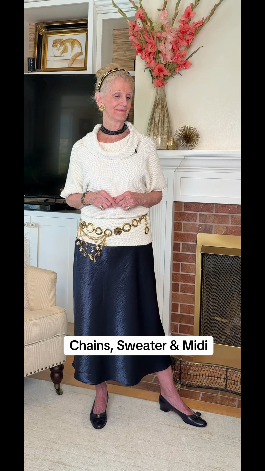Chain belts and head bands are trending fashion accessories for elevating an outfit. Add an oversized sweater, a midi skirt and you're ready for all day to dinner to evening events. #chain #accesdories #belt
#midi #headband #oversize #sweater

#LTKTall #LTKootd #LTKOver40