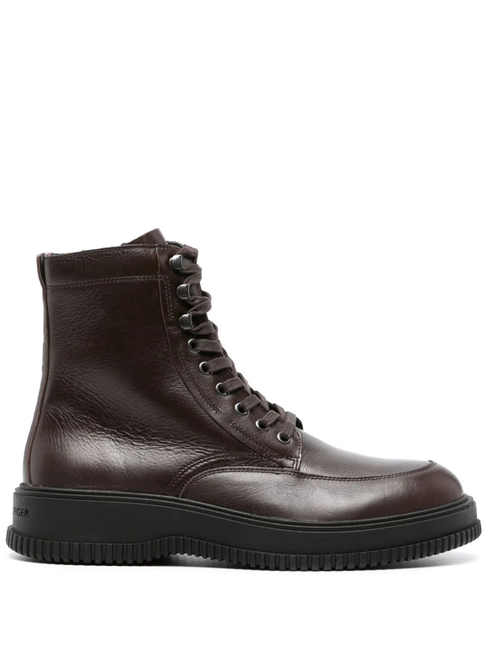 Tommy Hilfiger logo-debossed leather boots - Brown | Farfetch Global