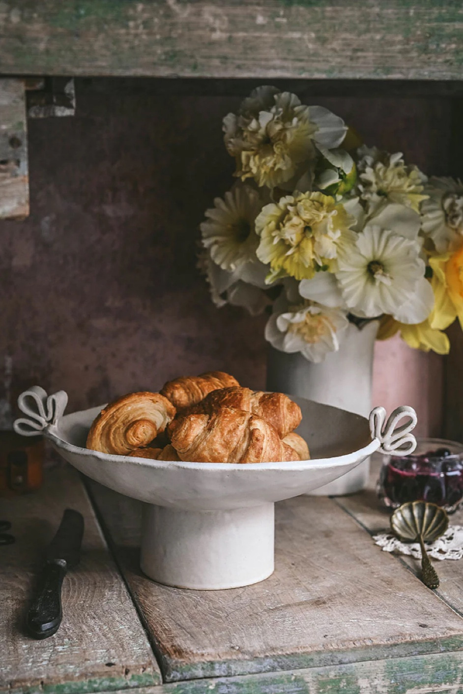 Ceramic pedestal bowl 

#LTKSpringSale #LTKfoodie #LTKHome