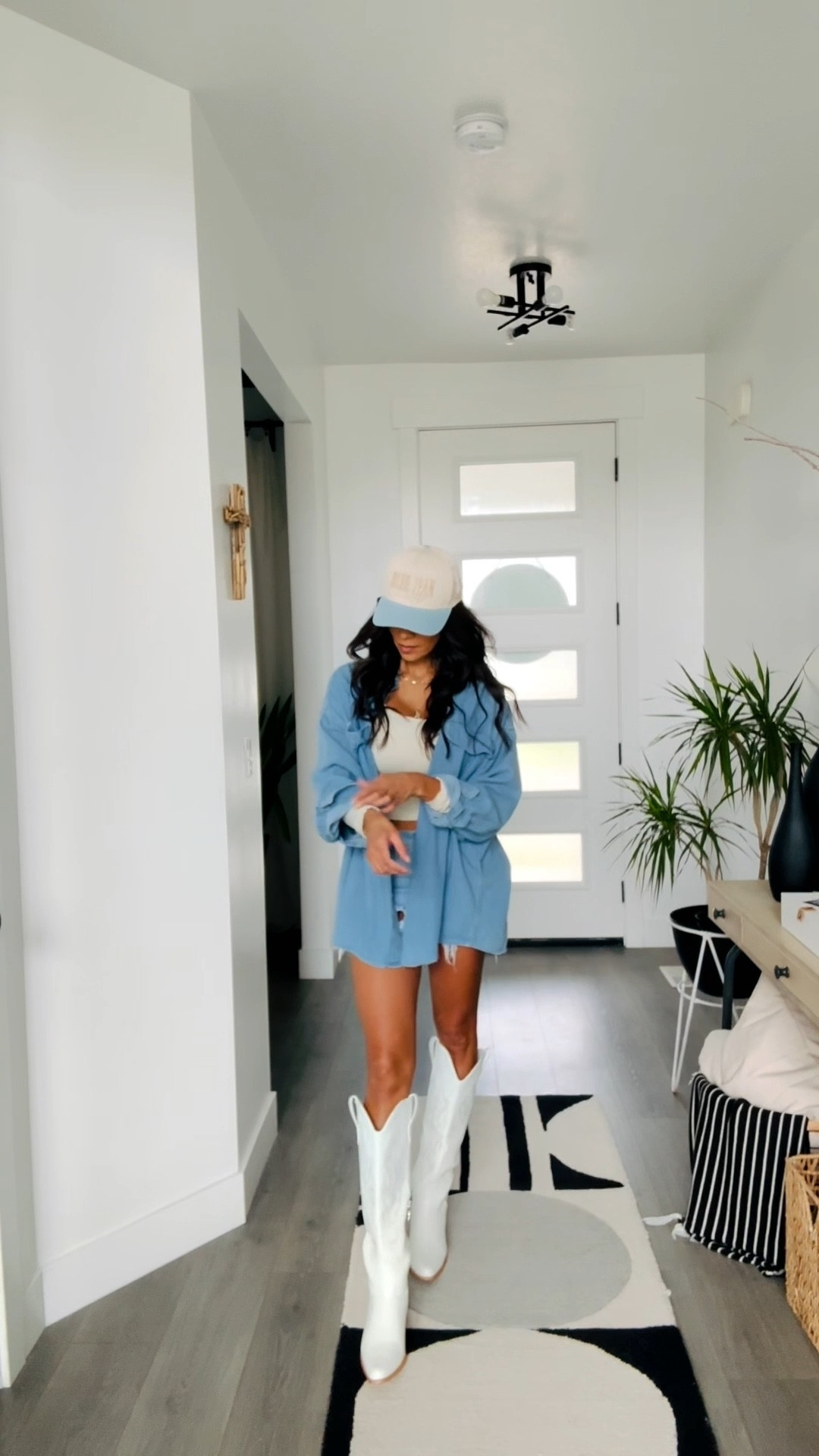 ✨ Country concert - Skipping the cowboy hat & rocking a classic trucker hat for a more laid-back country girl look. 🧢 👎🏽 🤠

#CountryConcertFit #TruckerHatStyle #CountryGirlVibes #LTKfashion #ConcertStyle #Amazon #Concert #Asos


#LTKSaleAlert #LTKShoeCrush #LTKStyleTip
