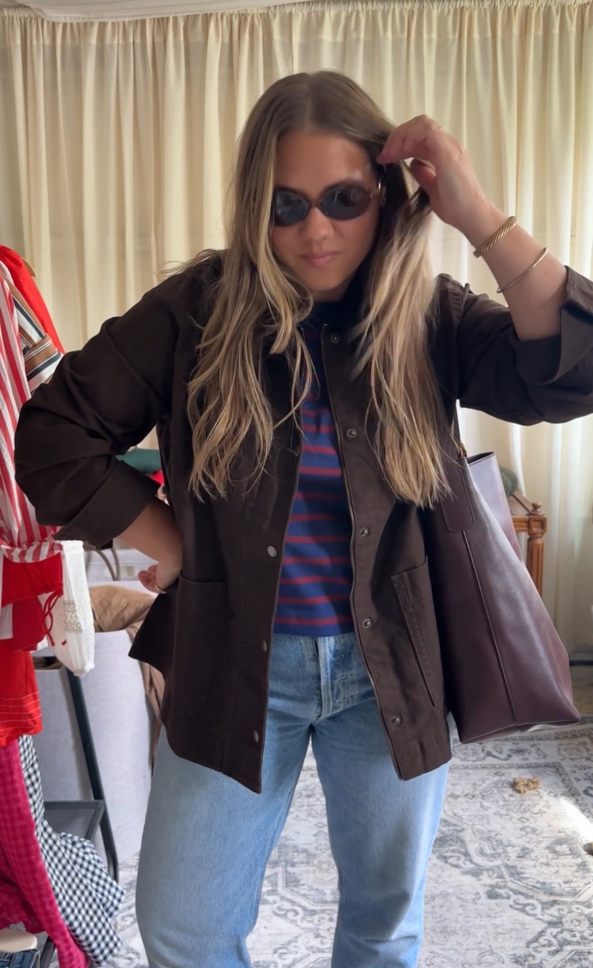 Barn coat with striped jcrew tee . Bag is madewell and 40.% off ! 

Leather bucket bag
Agolde
Old navy 

#LTKFindsUnder100 #LTKxMadewell