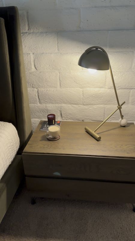 Love this wide dresser! #tablelamp #nightstand #home #bedroom 

#LTKmens #LTKfindsunder100 #LTKstyletip