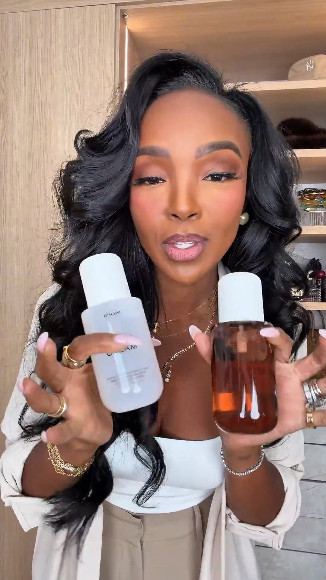 Smell good, feel good! 🤍✨

Currently loving these PHLUR fragrance finds! From refreshing hair and body mists to scents that add the perfect finishing touch to your everyday routine, these beauty essentials are giving effortless luxury. Perfect for layering fragrances, freshening up throughout the day, or gifting to someone who loves smelling amazing!

Everything is linked below! 🛍️

PHLUR fragrance, PHLUR perfume, PHLUR body mist, PHLUR hair and body mist, fragrance layering, best perfumes for women, everyday fragrance, luxury fragrance finds, trending perfumes, beauty must haves, perfume layering combinations, long lasting fragrance, clean girl beauty essentials, perfume gift ideas, viral beauty products