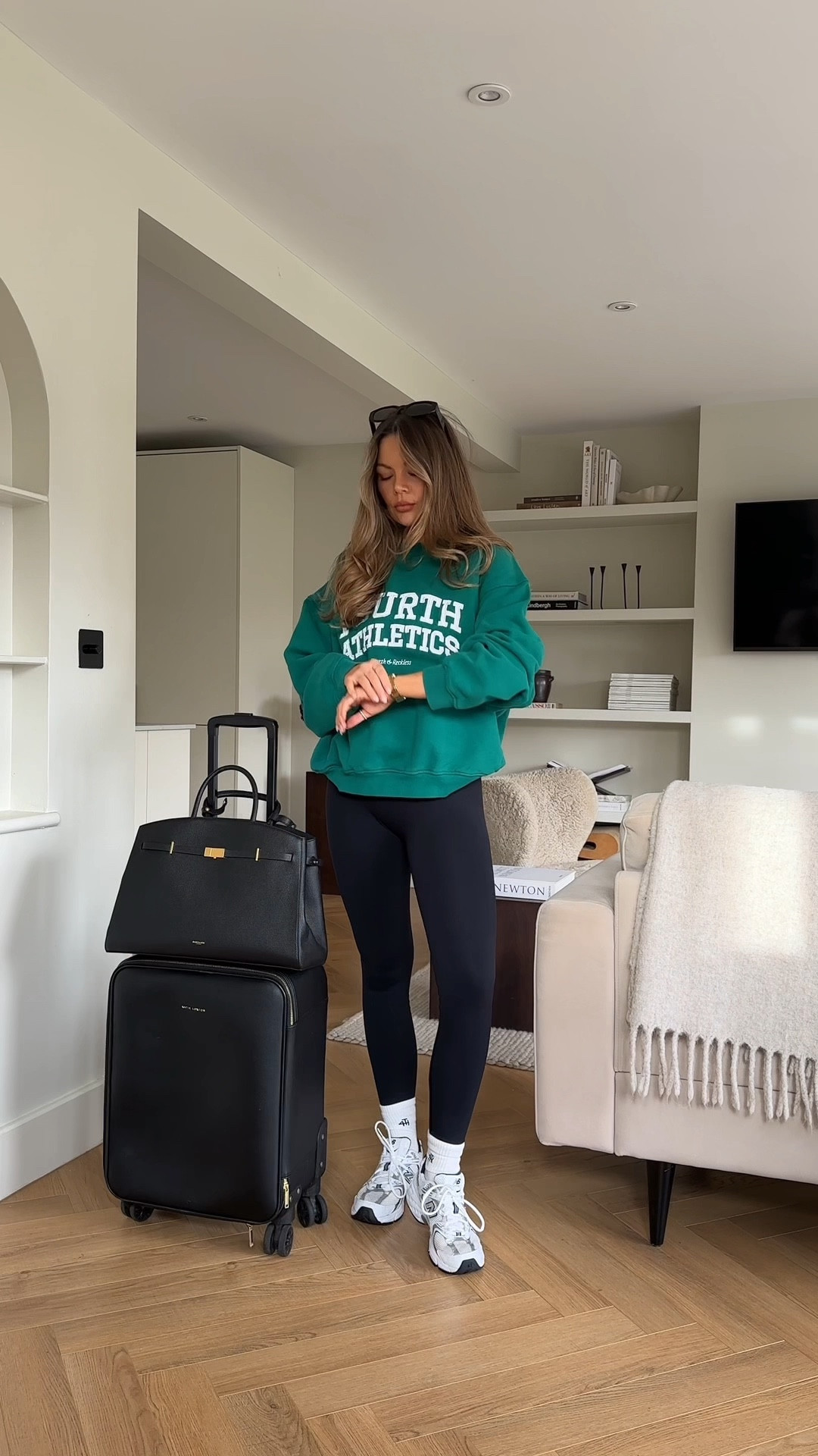 Leisurewear, 4th and reckless, black leggings, high waisted leggings, spell out jumper, 

#LTKuk #LTKeurope #LTKstyletip