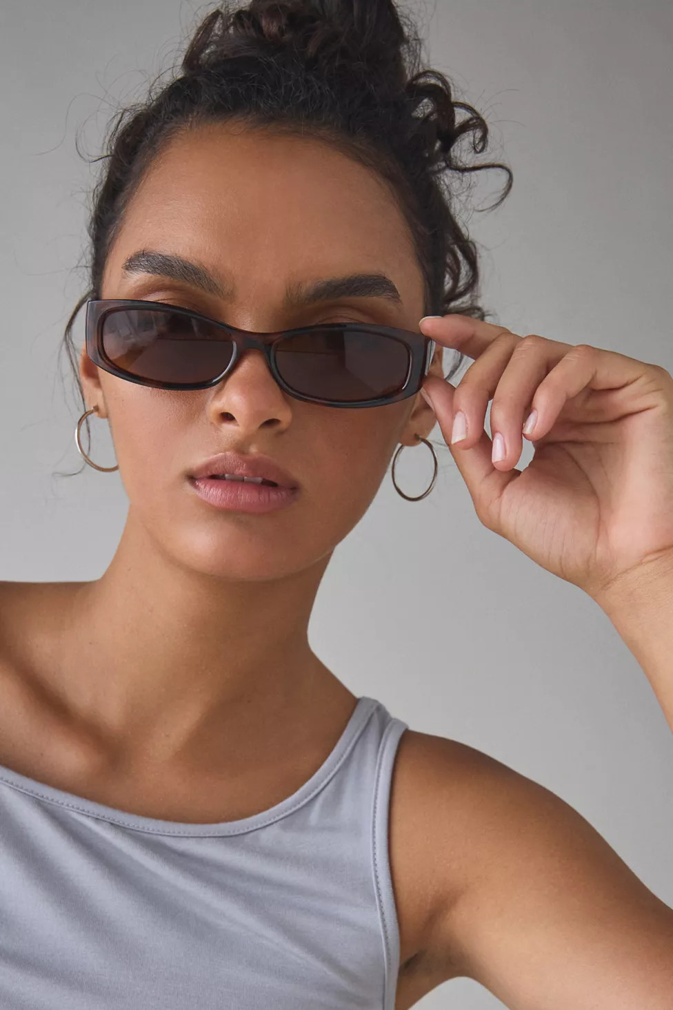 Mila Rectangle Sunglasses | Urban Outfitters (US and RoW)