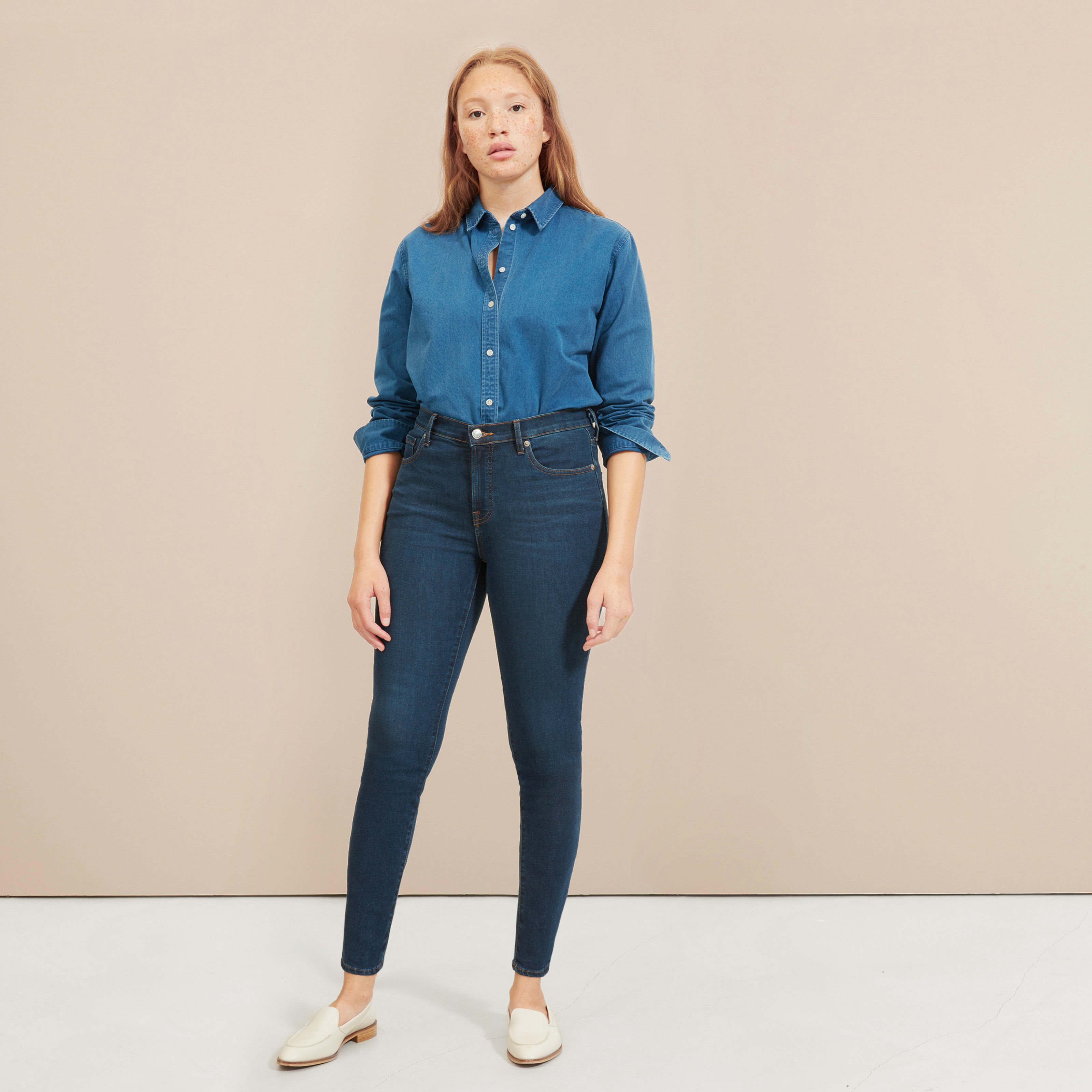 Women's Authentic Stretch Mid-Rise Skinny by Everlane in Dark Blue Wash, Size 23 | Everlane