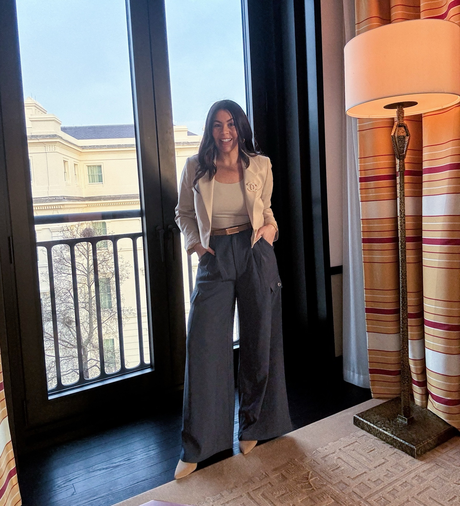 Work attire look in London 

#london #cargopants #winteroutfit #londonoutfit 

#LTKstyletip #LTKSeasonal #LTKtravel