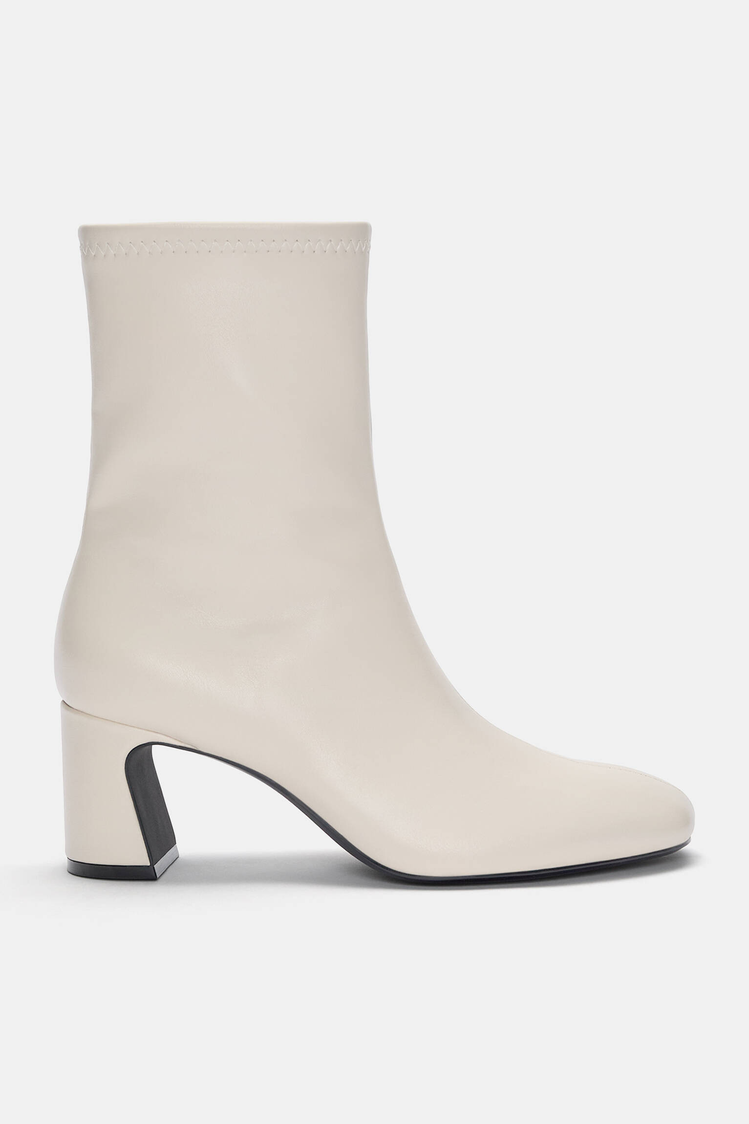 High-heel ankle boots | PULL and BEAR UK