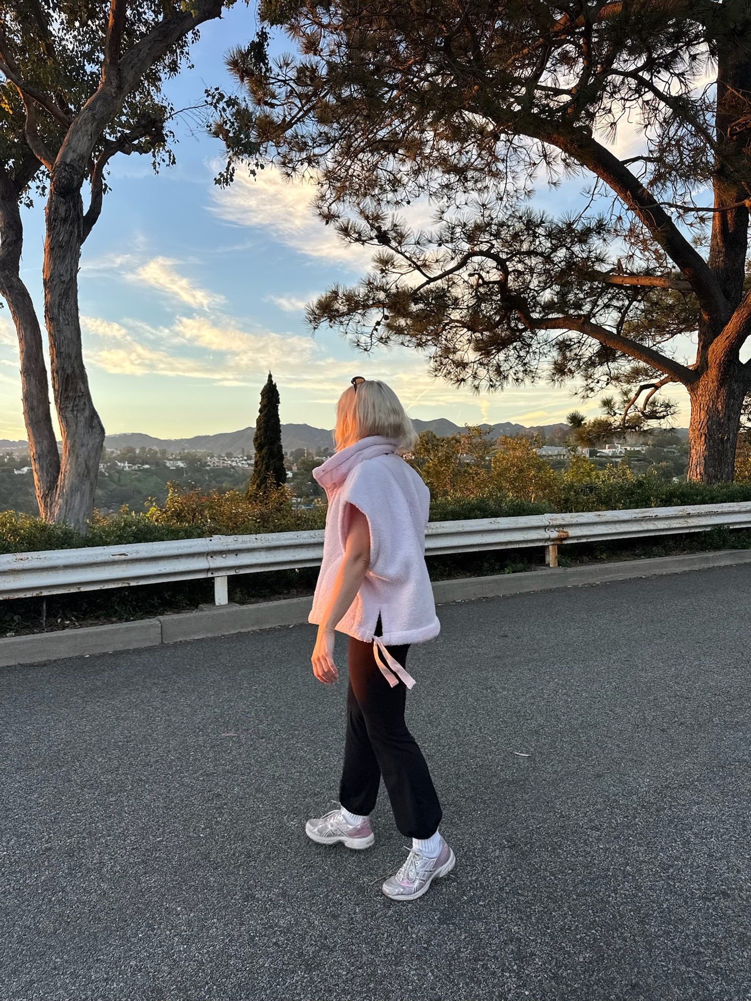 hiking outfit

free people, hiking, sherpa vest, dad shoes, adidas sneakers, leggings 

#LTKfitnessgoals #LTKootd #LTKdayinmylife