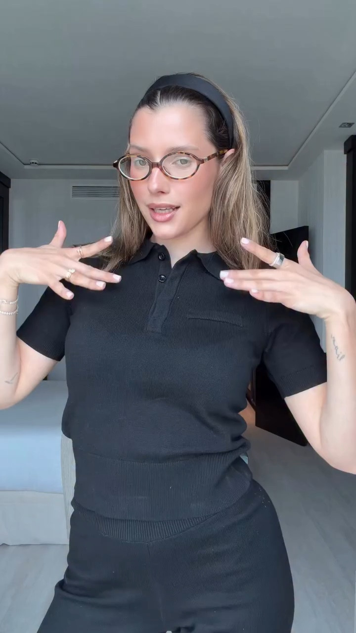 Carolyn Bessette inspired fit @ninety9 🖤