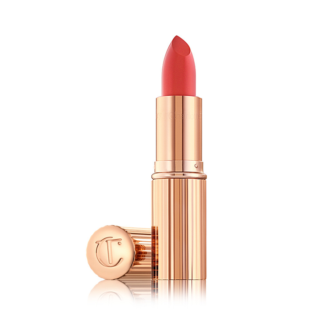 K.I.S.S.I.N.GCORAL KISSPreviously "Coachella Coral" | Charlotte Tilbury (UK) 