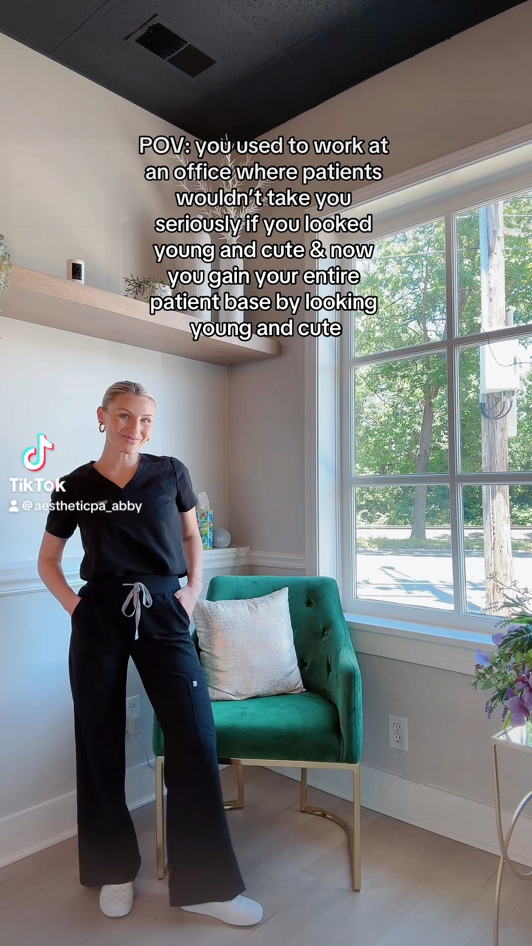 The PERFECT Figs wide leg scrub pants for my girlies who want to mix it up from the joggers 


#LTKWorkwear