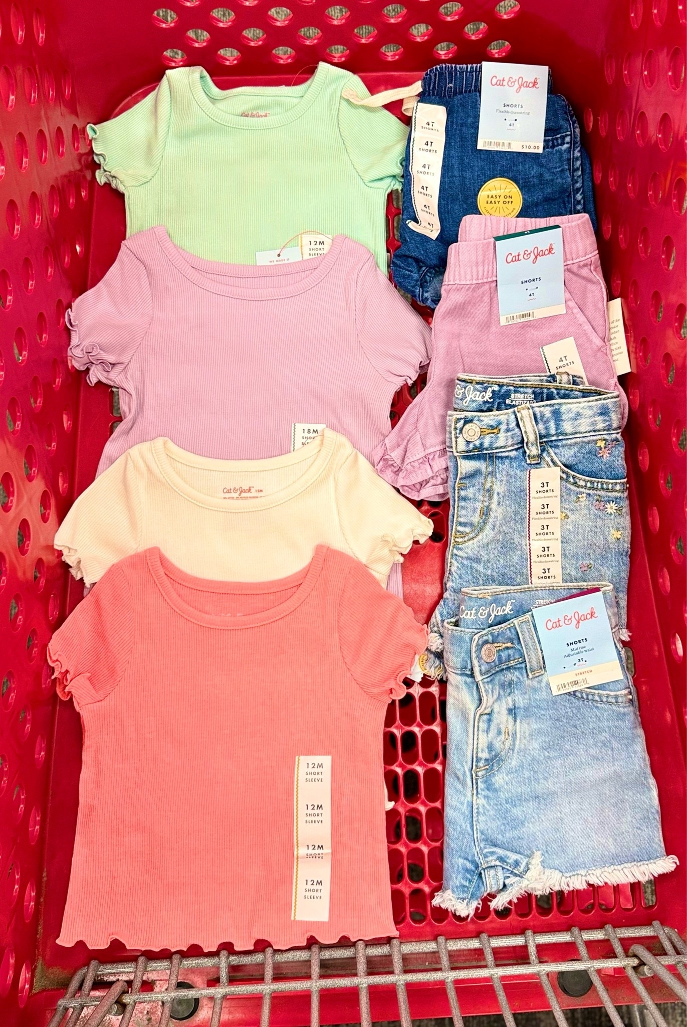 Mix and match new little girls ribbed tees with ruffles for only $5, and SO many cute shorts options for Summer 😍🌸☀️
-

#toddlerswim #targetmom #targetfind #targetmom #target #targetstyle #toddlergirl #girlmom #girlclothing #girlstyle #girloutfit #toddlergirlfashion #toddlergirlstyle

#LTKootd