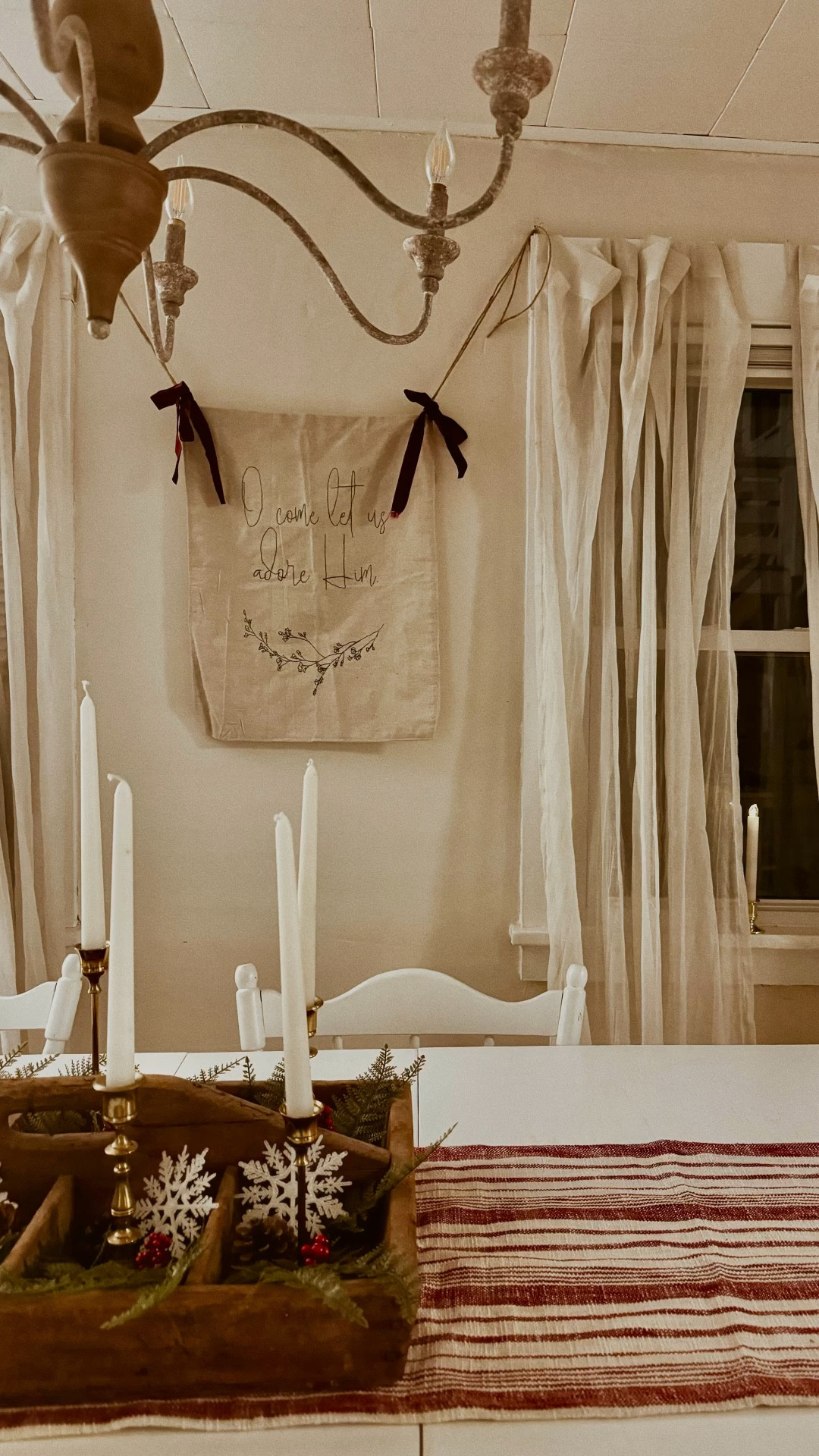 switched out our seasonal tapestry♥️


#LTKFindsUnder50 #LTKHome #LTKHoliday