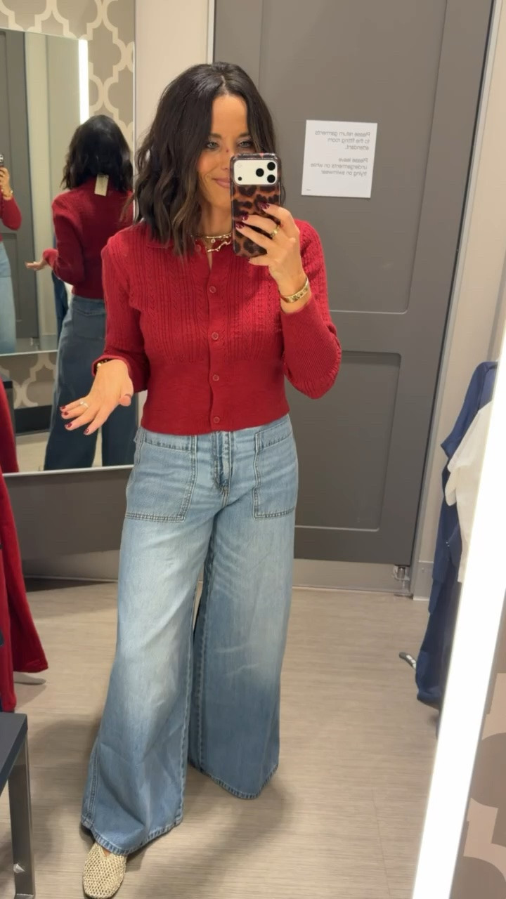 Perfect red cardigan for fall!

@Target 

size small