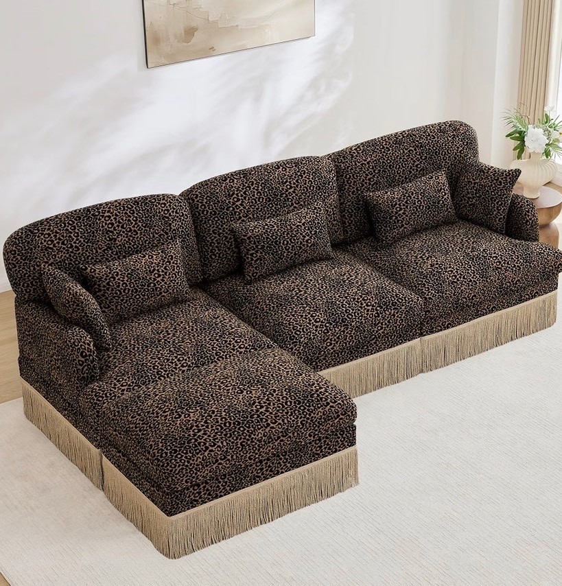 Leopard Print sectional 🖤 and Tigre rug
