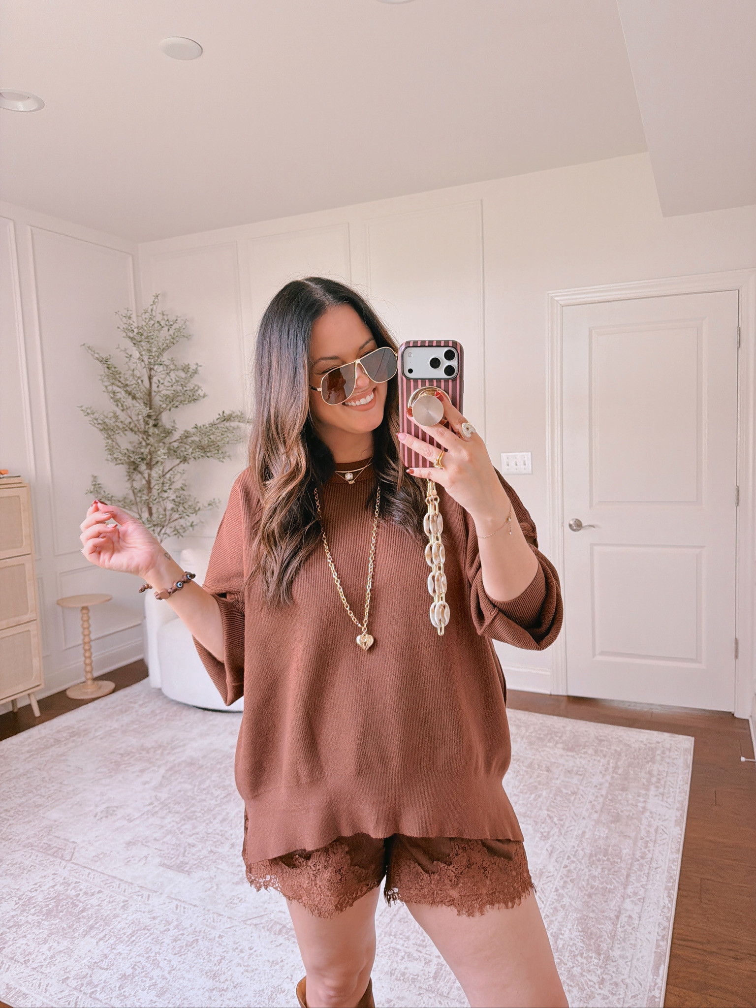 Wearing an XL in both pieces 

 #LTKSeasonal #LTKMidsize