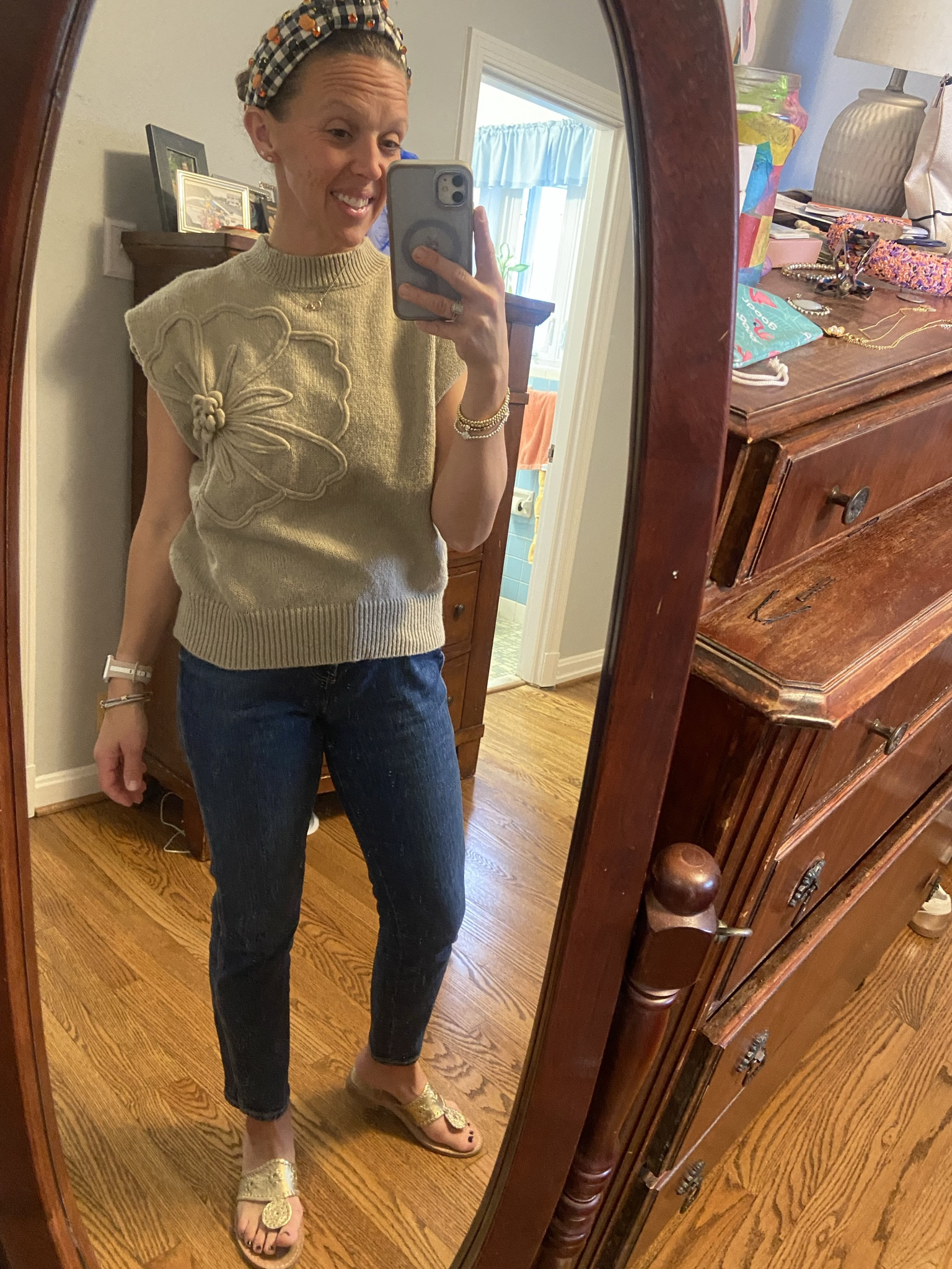$25 - These vintage slim jeans are perfect for the girlies who love skinny jeans but don’t want a super wide leg, and they go on sale all the time.  And my sweater is a great dupe! 


#oldnavy #slimjeans  #salefinds #jeanssale  #darkwashdenim #workoutfits #budgetfriendly #workjeans #businesscasualworkwear
#teacheroutfit  #oldnavy  #designerdupe #lookalike #under25 
#LTKSaleAlert @shein 

#LTKOver40 #LTKU #LTKSeasonal