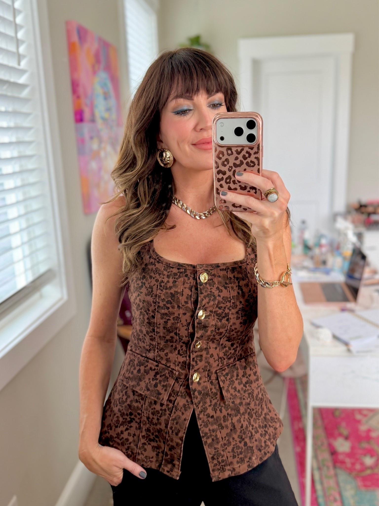 @Walmart CORSET TOP  is so cute and figure flattering! 🤎 I bought the XS but probably could’ve gotten away with the Small for a less tight look (but I liked it tight for the waist).  Comes in lack pinstripe as well!

#LTKgrwm #LTKootd #LTKOver40