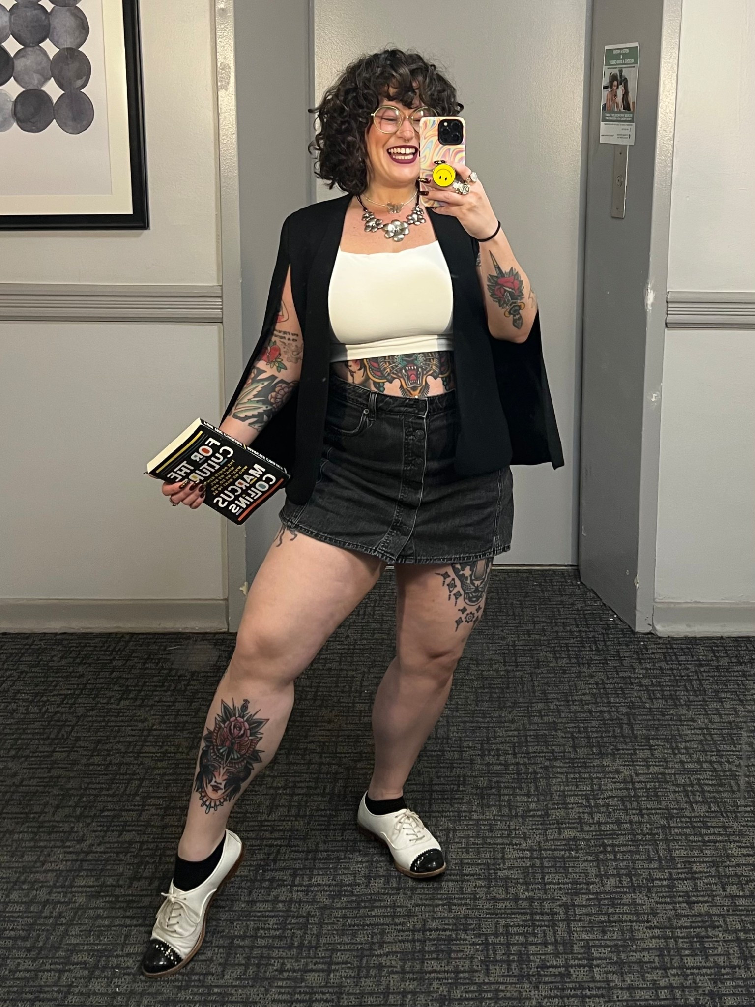 blazer cape is from zara but i bought it second hand. skort is from american eagle a few years ago so they don’t have it anymore :( shoes are also secondhand 🙈 i’ve linked some similar items!