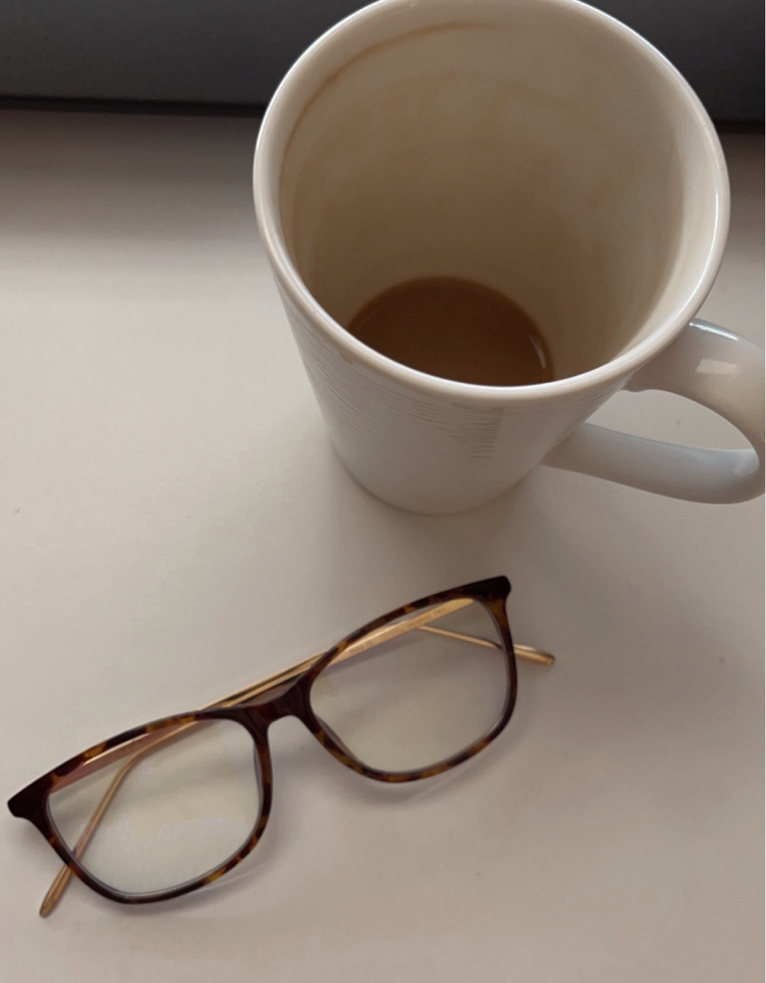 The BEST blue light glasses 

Blue light glasses // work glasses 

#LTKworkwear #LTKhome #LTKtravel