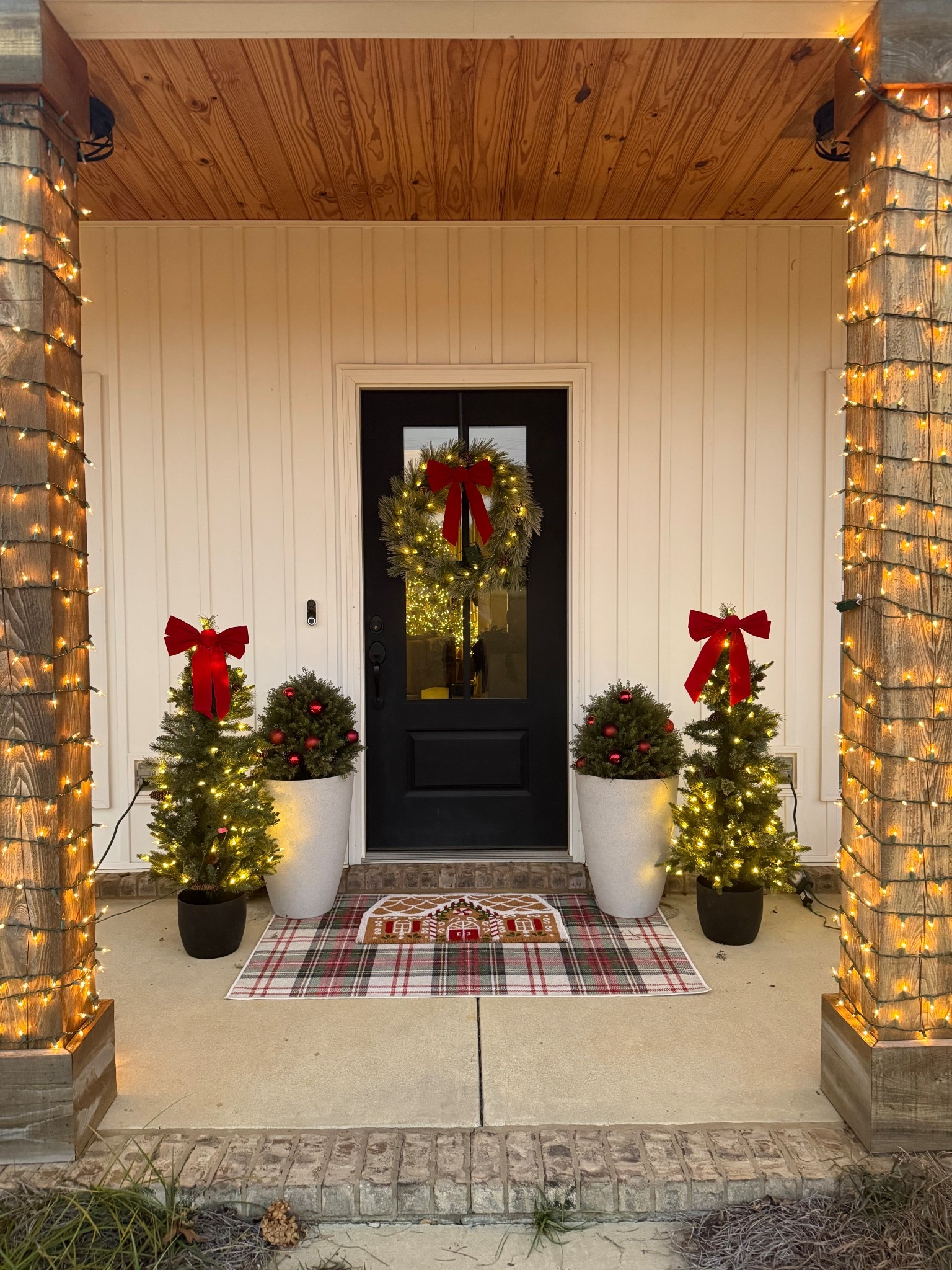 Waiting for my garland to get here and then it’ll be complete 🥹 I can’t remeber where I got the wreath but there’s so many that are pre lit! Just added a $4 bow from target :)

#LTKHoliday