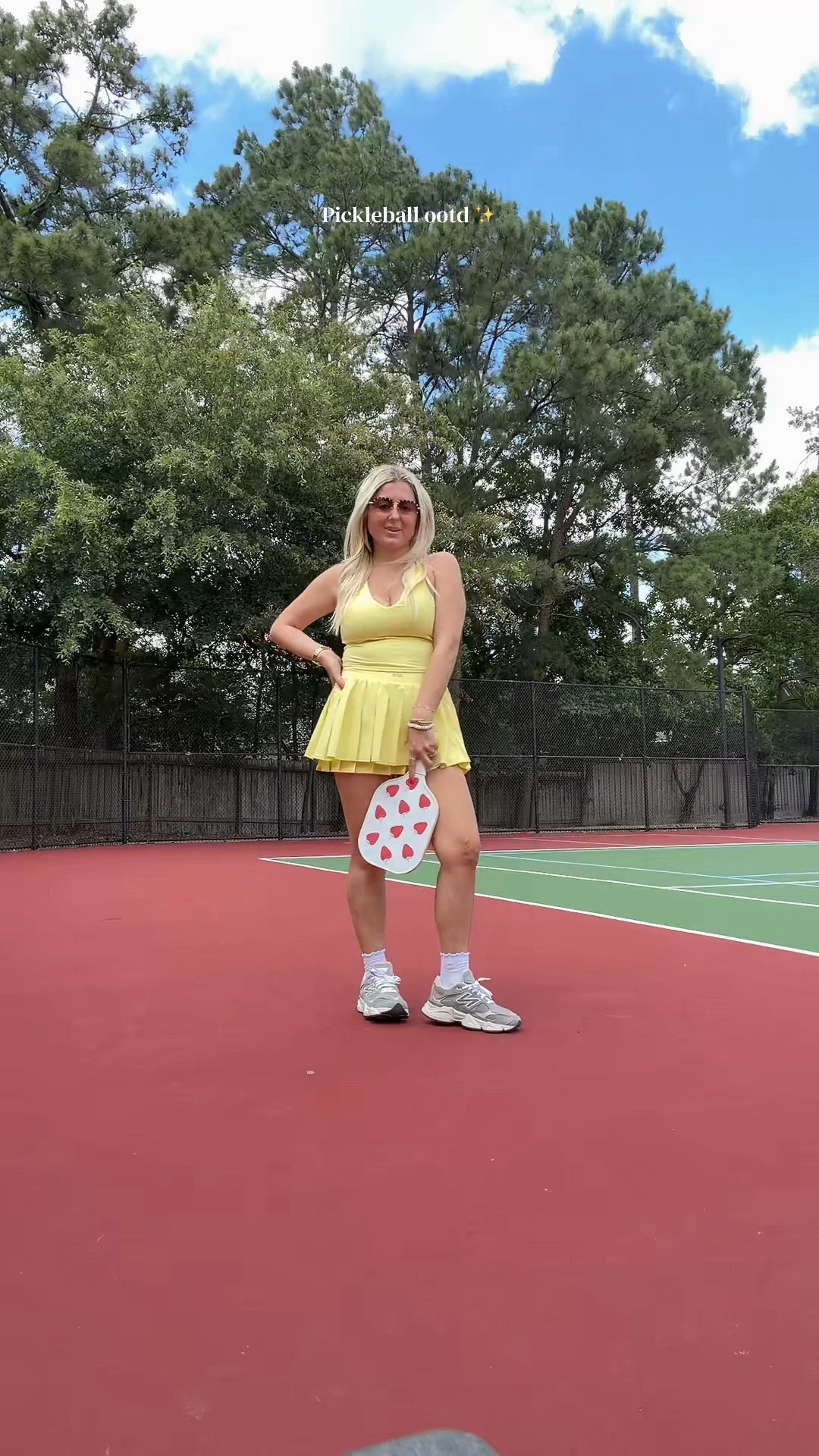 Pickleball ootd 🏓✨
M tank
Small skort 
Sneakers tts

#LTKootd