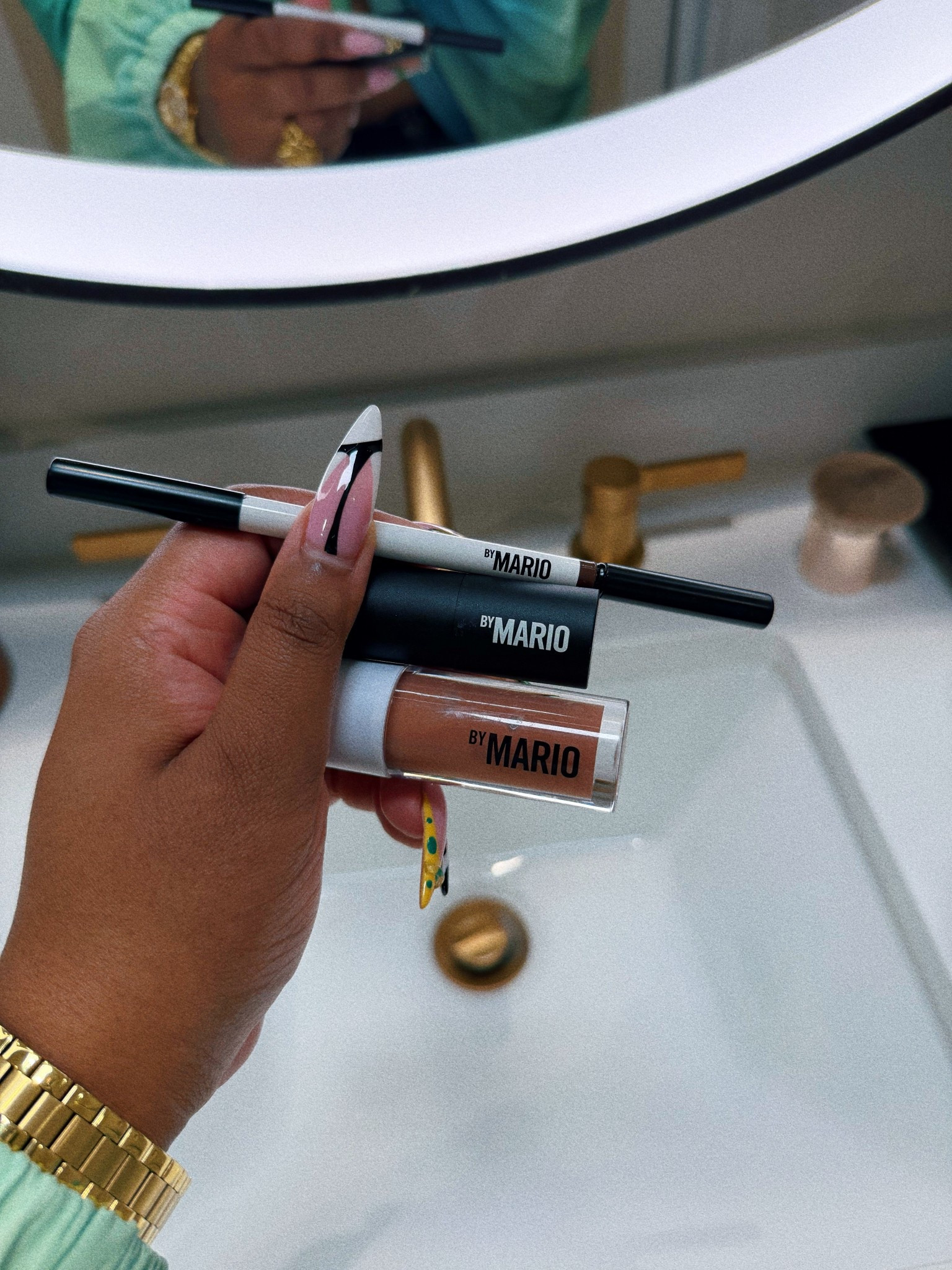 A full MBM lip combo 🫦

Dark Chocolate lip liner
Midtown lipstick
Bare lipgloss

#LTKbeauty