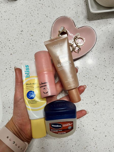 Favorite face products for no makeup days!