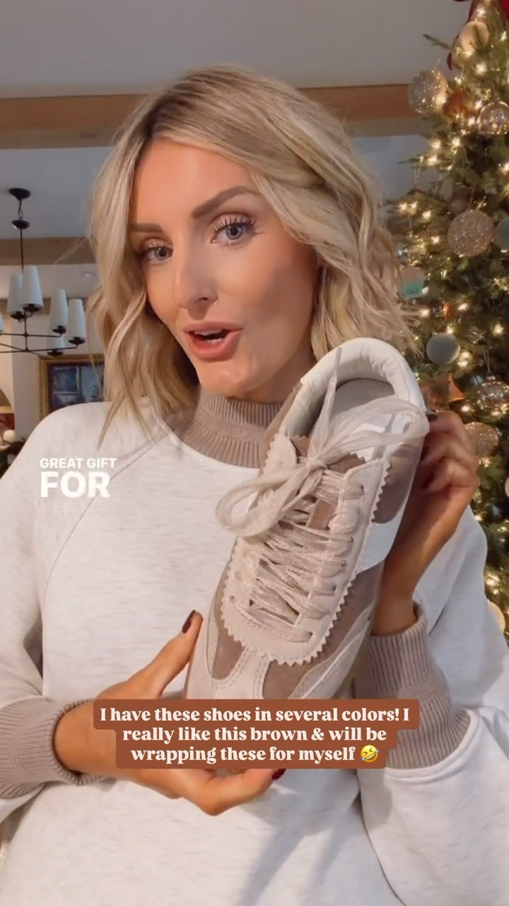 These sneakers make a great gift for her! I have these in several colors! 

Loverly Grey, Nordstrom, Dolce Vita sneakers, women’s sneakers, gift guide, gift ideas 

#LTKHoliday #LTKGiftGuide