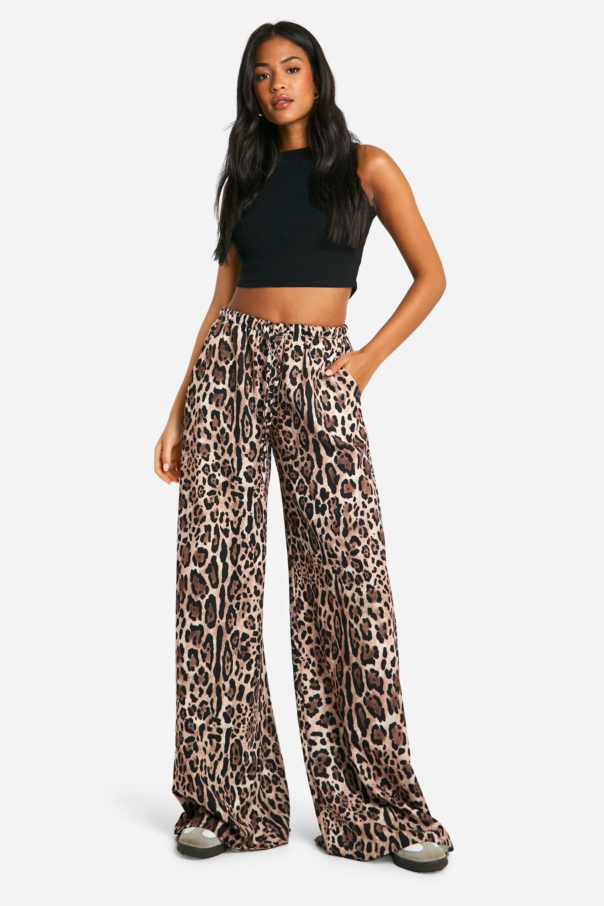 Trousers | Hoge Dierenprint Wijde Pantalon | boohoo | Boohoo.com (NL)